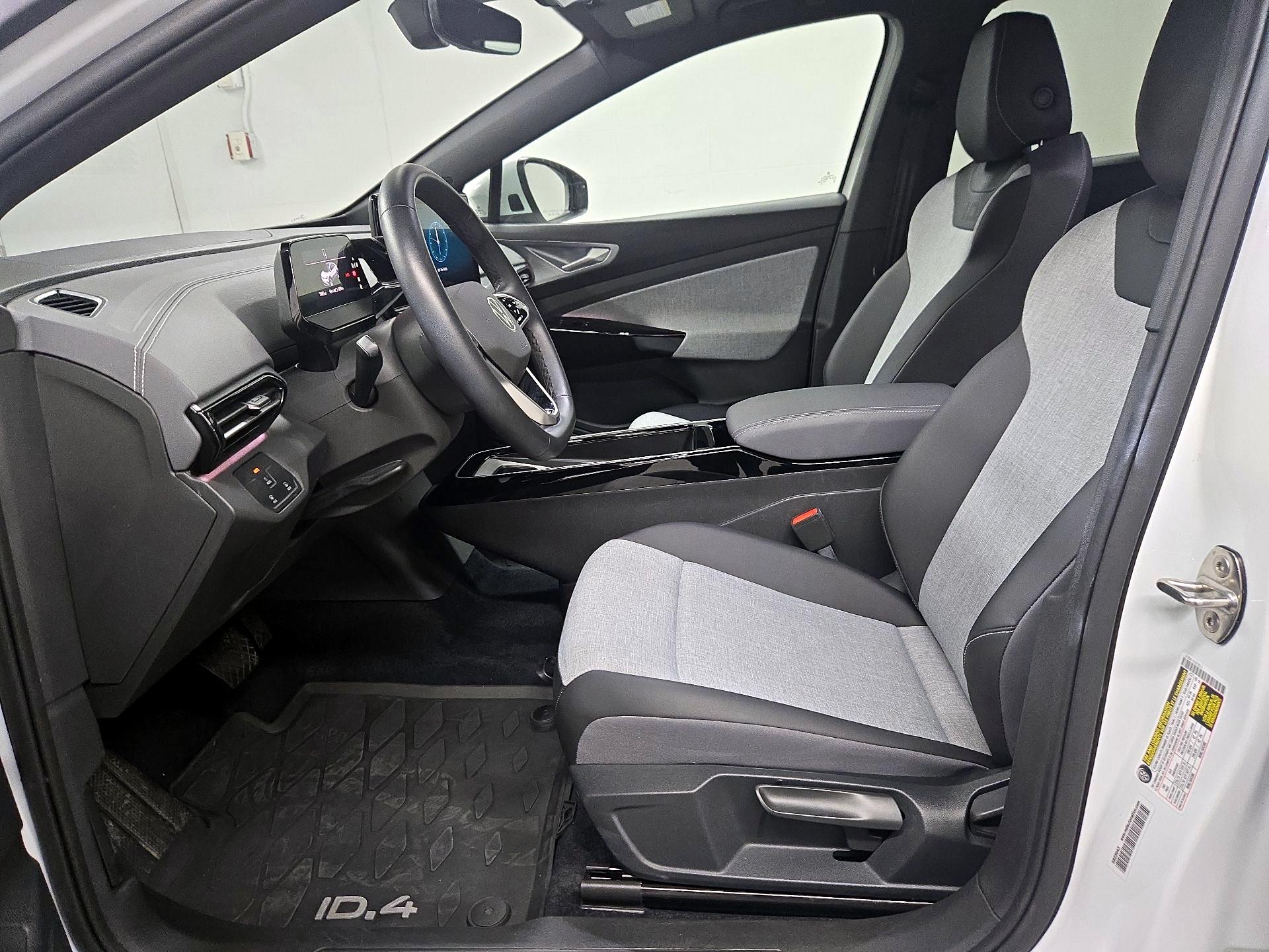 Thumbnail: 2023 Volkswagen ID.4 - 11