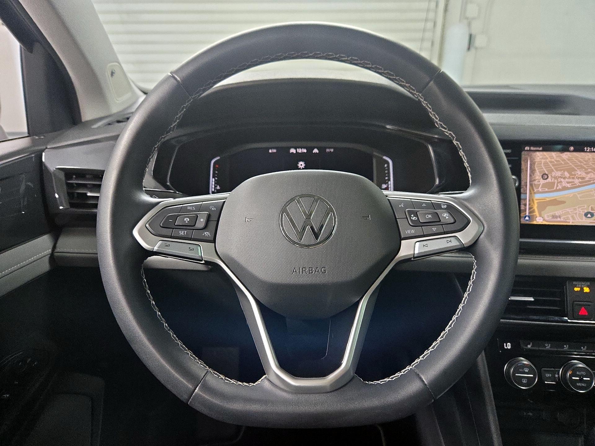 Thumbnail: 2023 Volkswagen Taos - 10