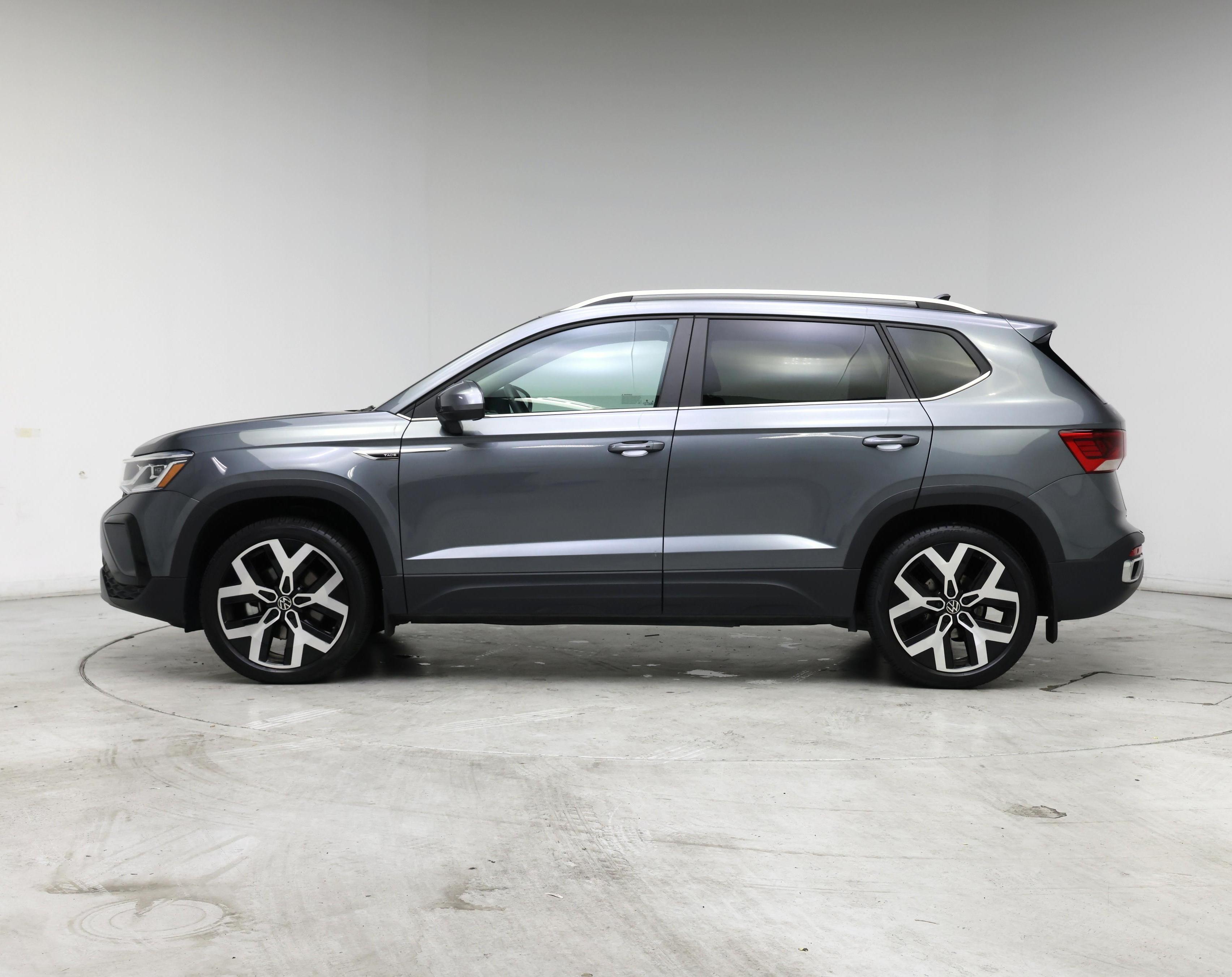 Thumbnail: 2023 Volkswagen Taos - 3