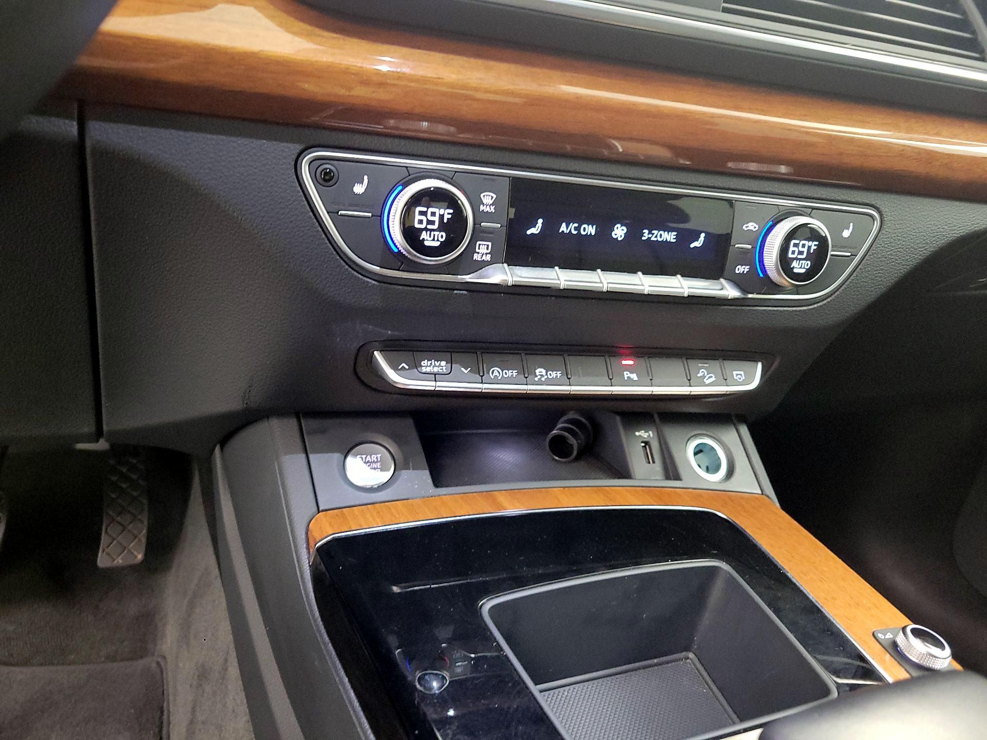 Thumbnail: 2023 Audi Q5 - 16