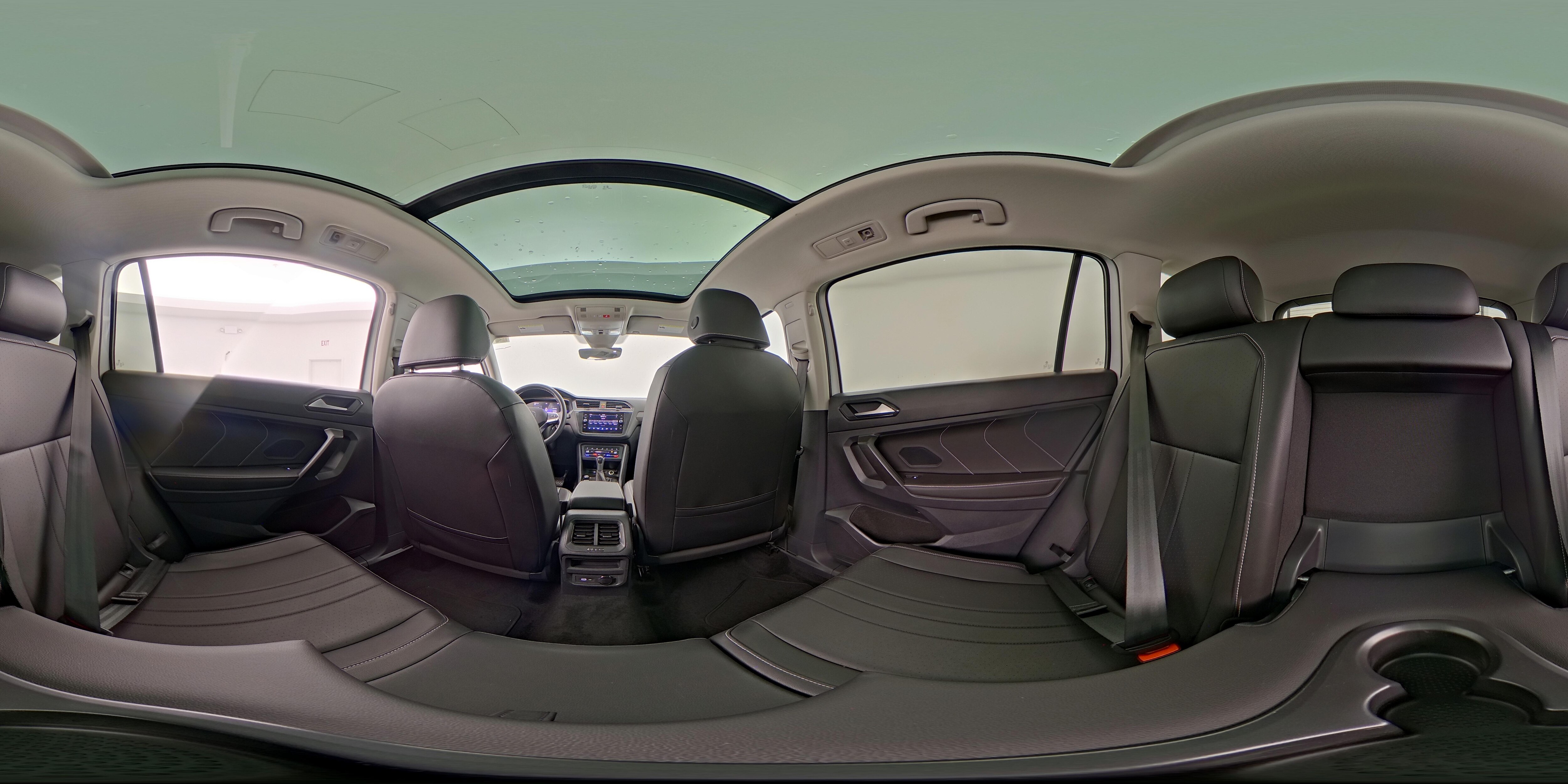 2023 Volkswagen Tiguan SE - Photo 28