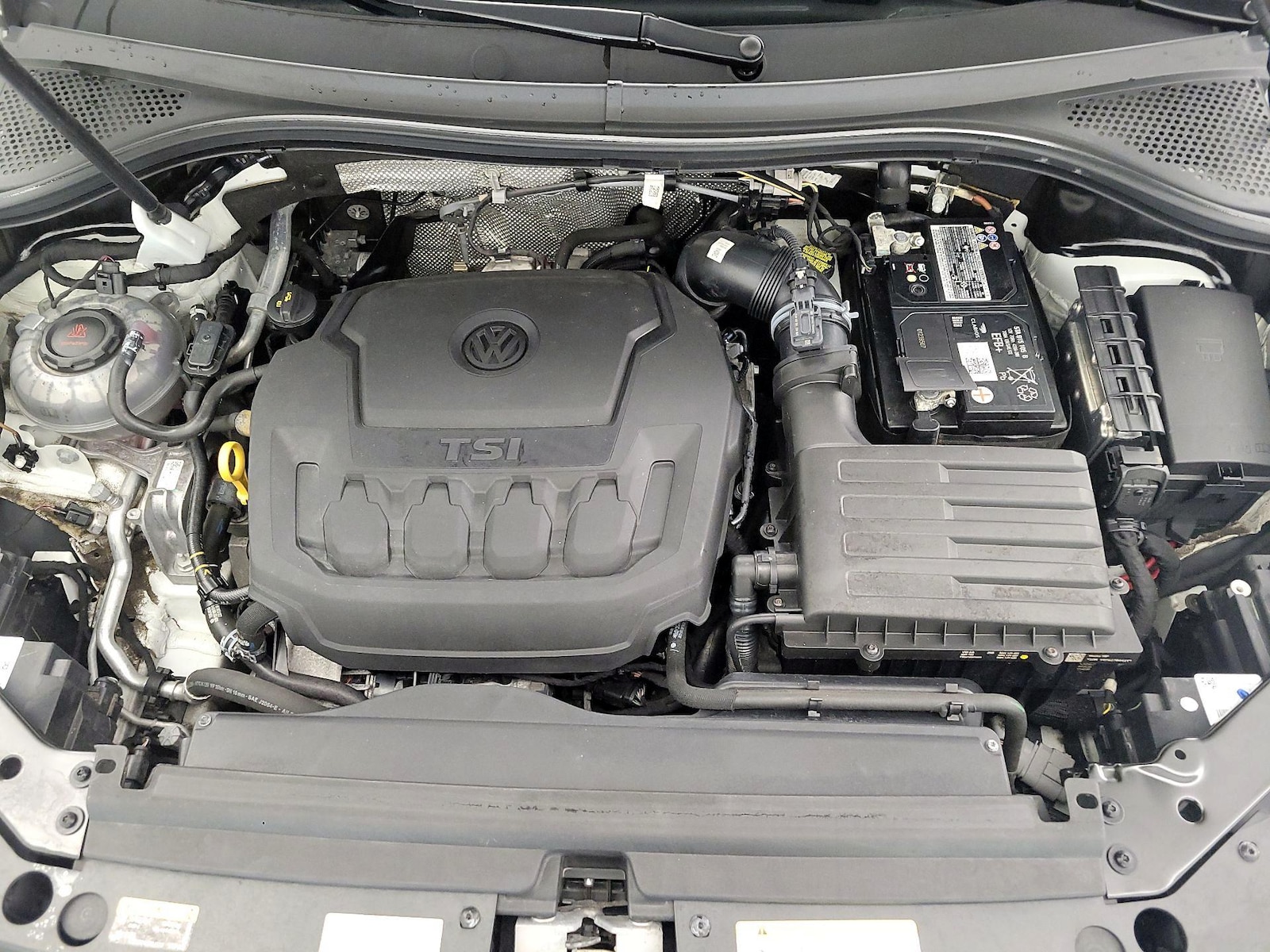 2023 Volkswagen Tiguan SE - Photo 24