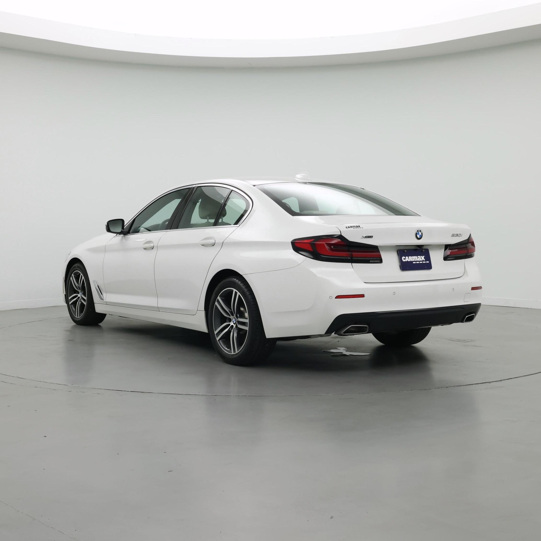 Thumbnail: 2023 BMW 5 Series - 2