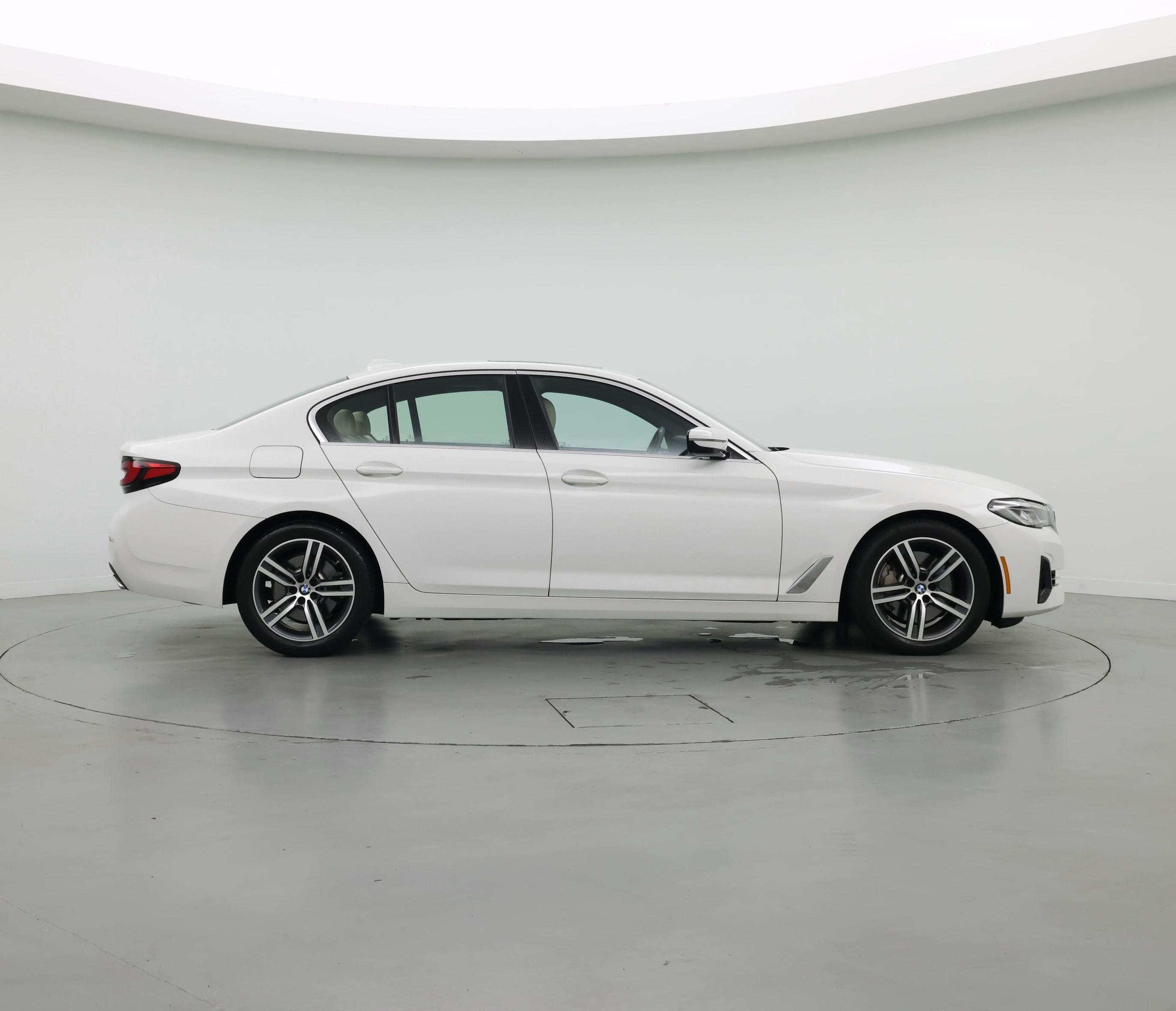 Thumbnail: 2023 BMW 5 Series - 7