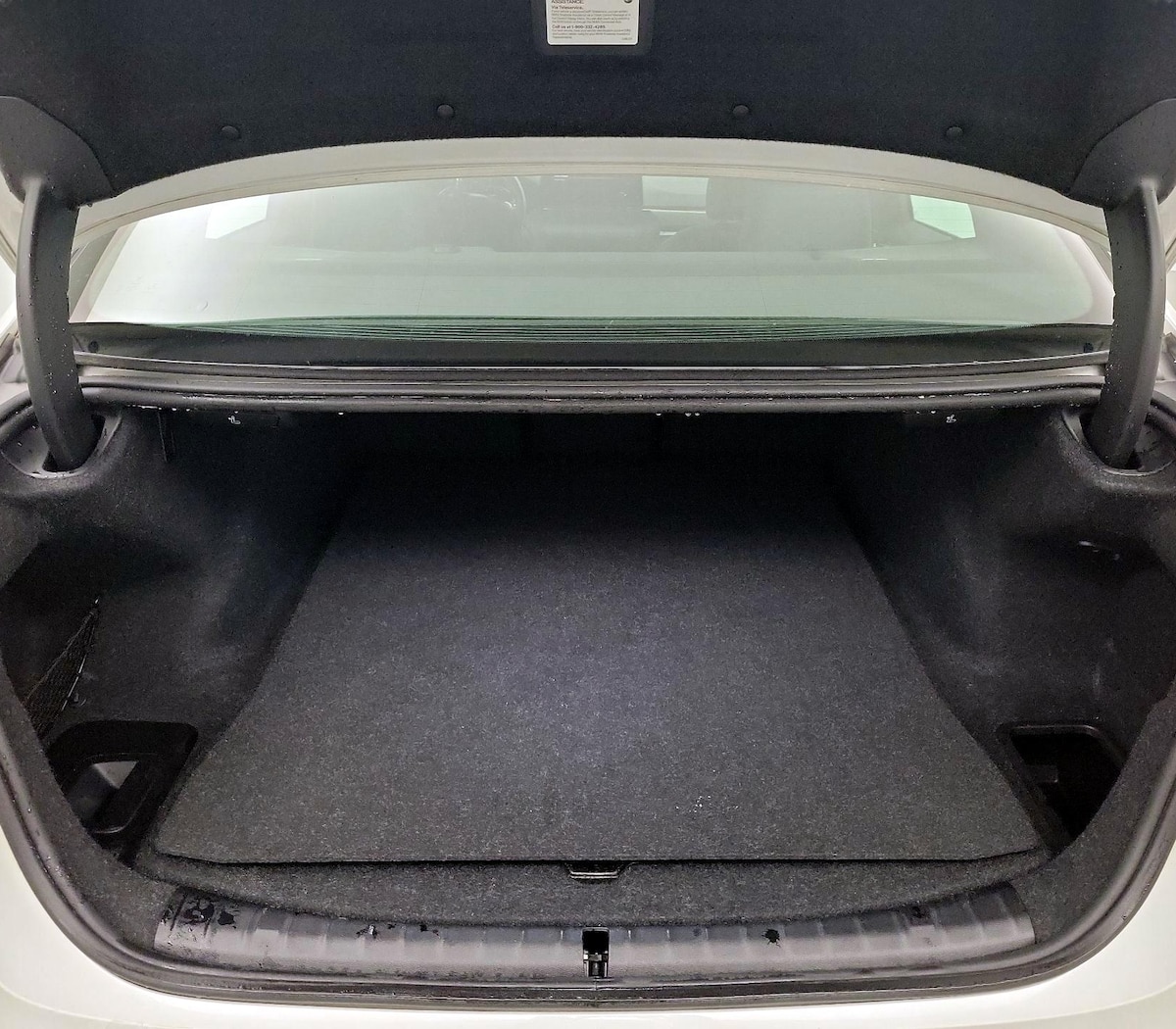 Trunk/Cargo (Seats Up)