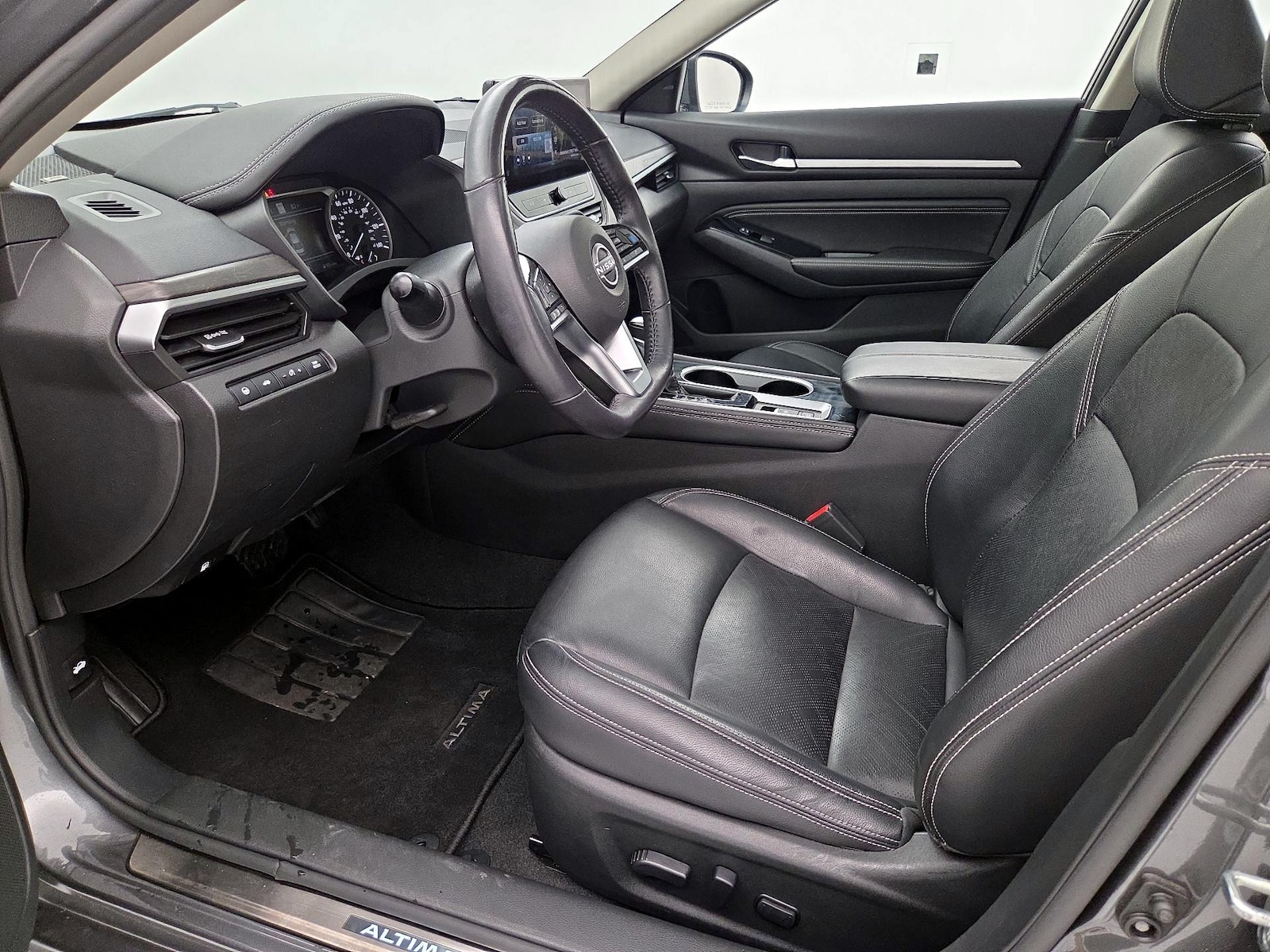 2023 Nissan Altima SL - Photo 12