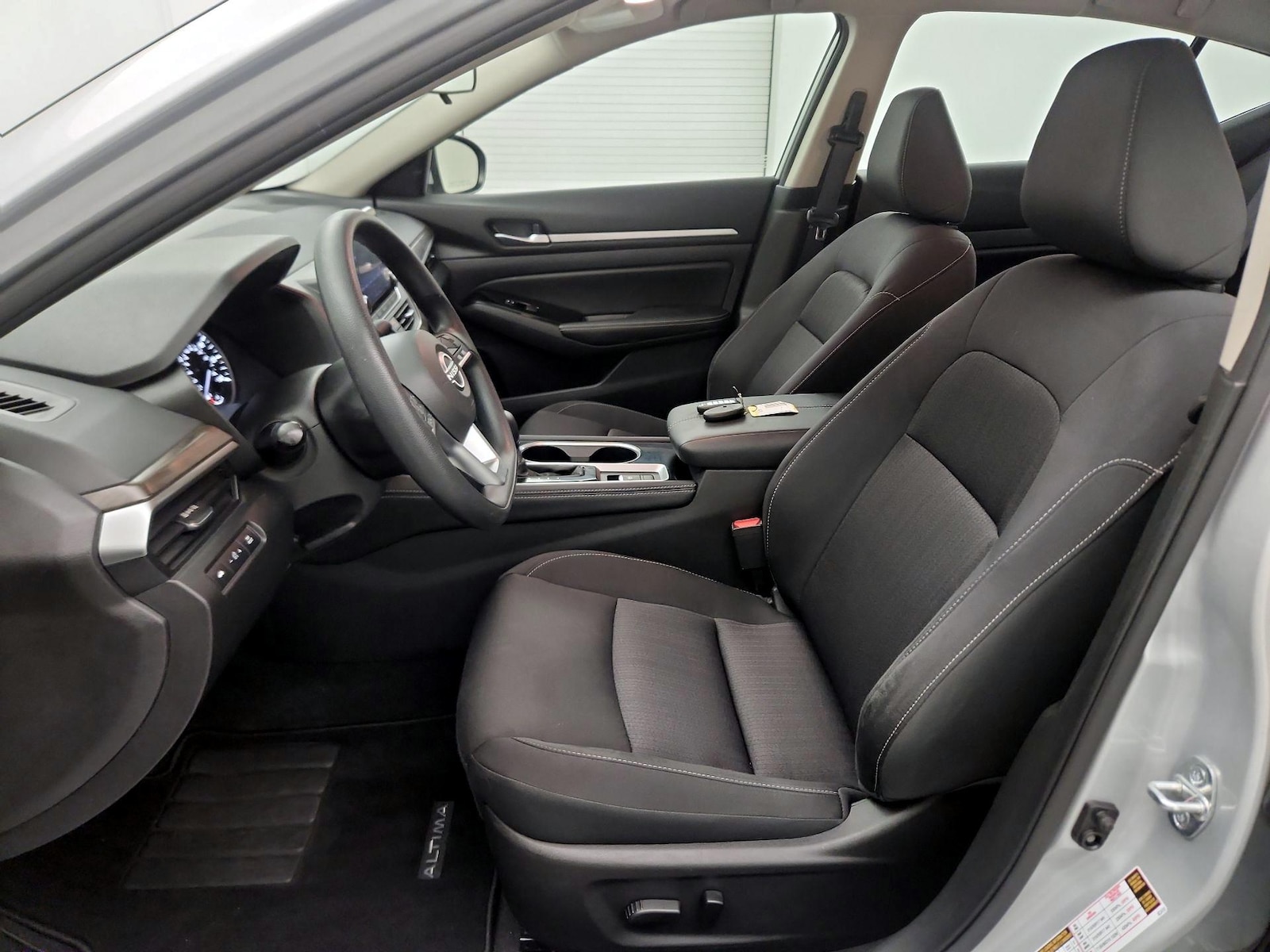 2023 Nissan Altima SV - Photo 12