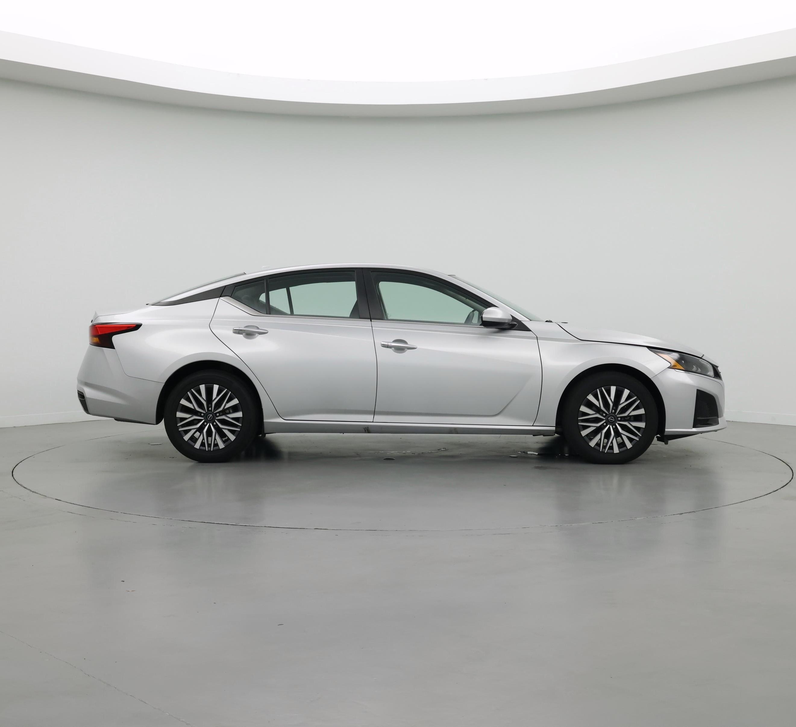 Thumbnail: 2023 Nissan Altima - 7