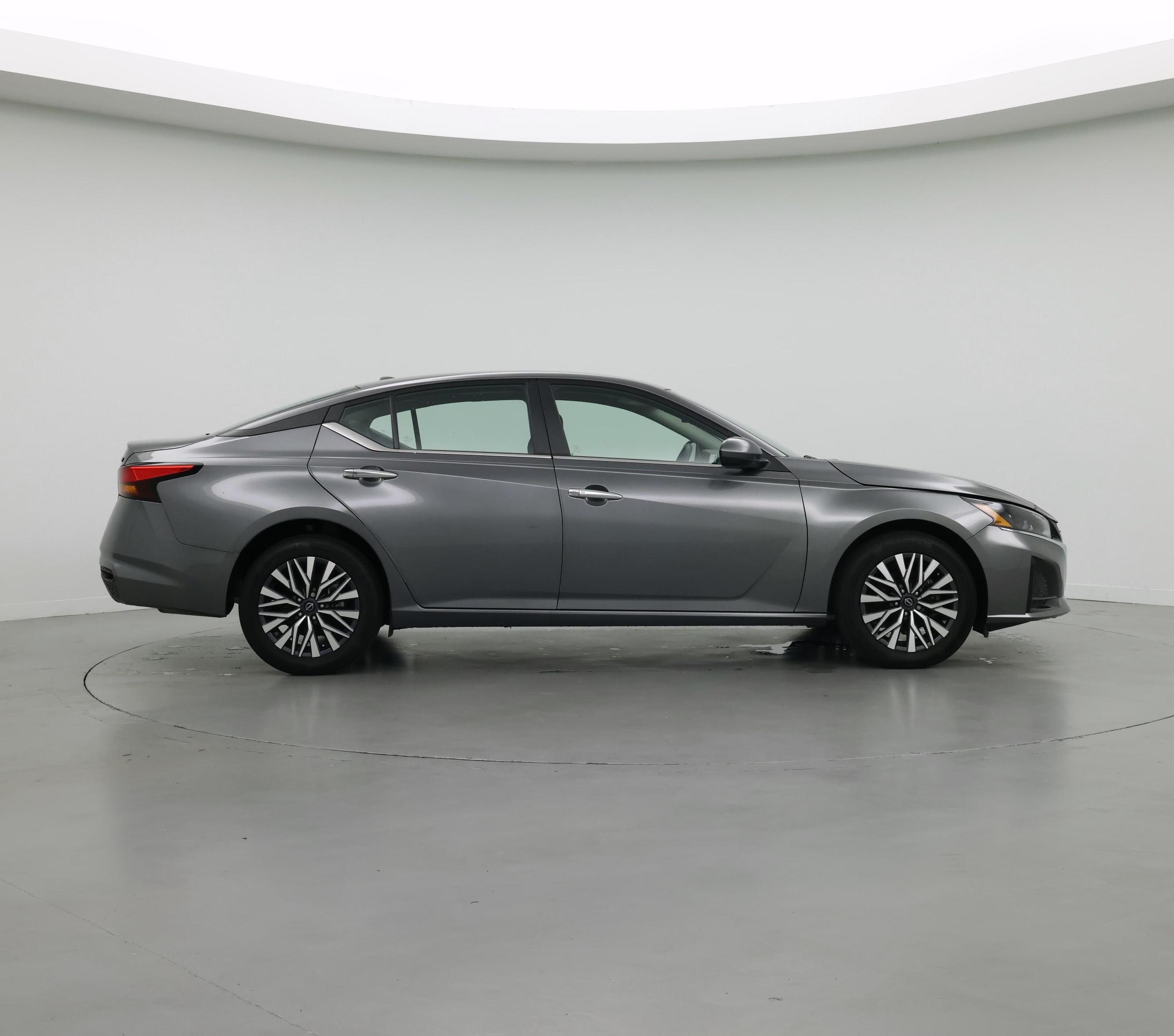Thumbnail: 2023 Nissan Altima - 7