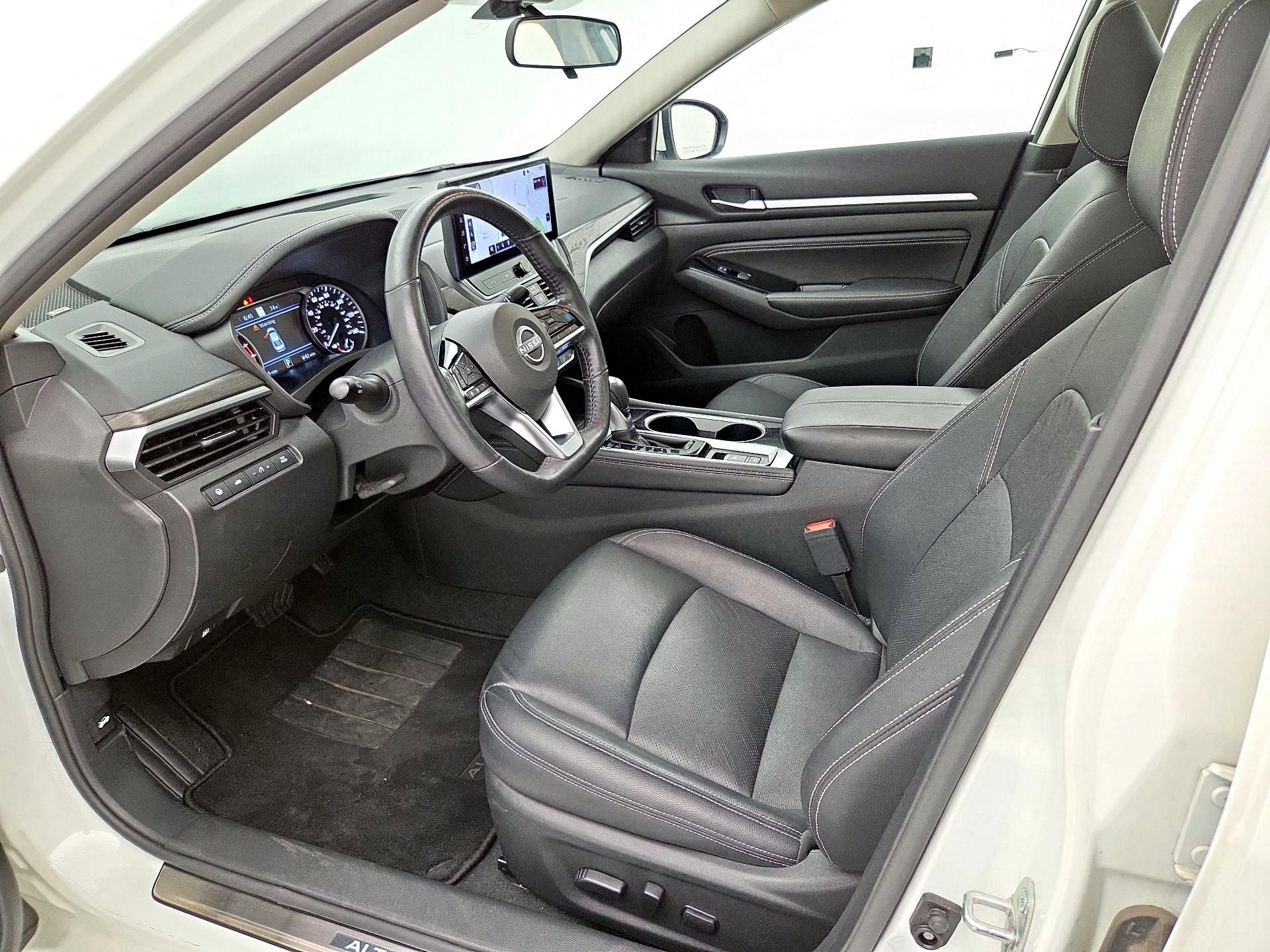 Thumbnail: 2023 Nissan Altima - 11