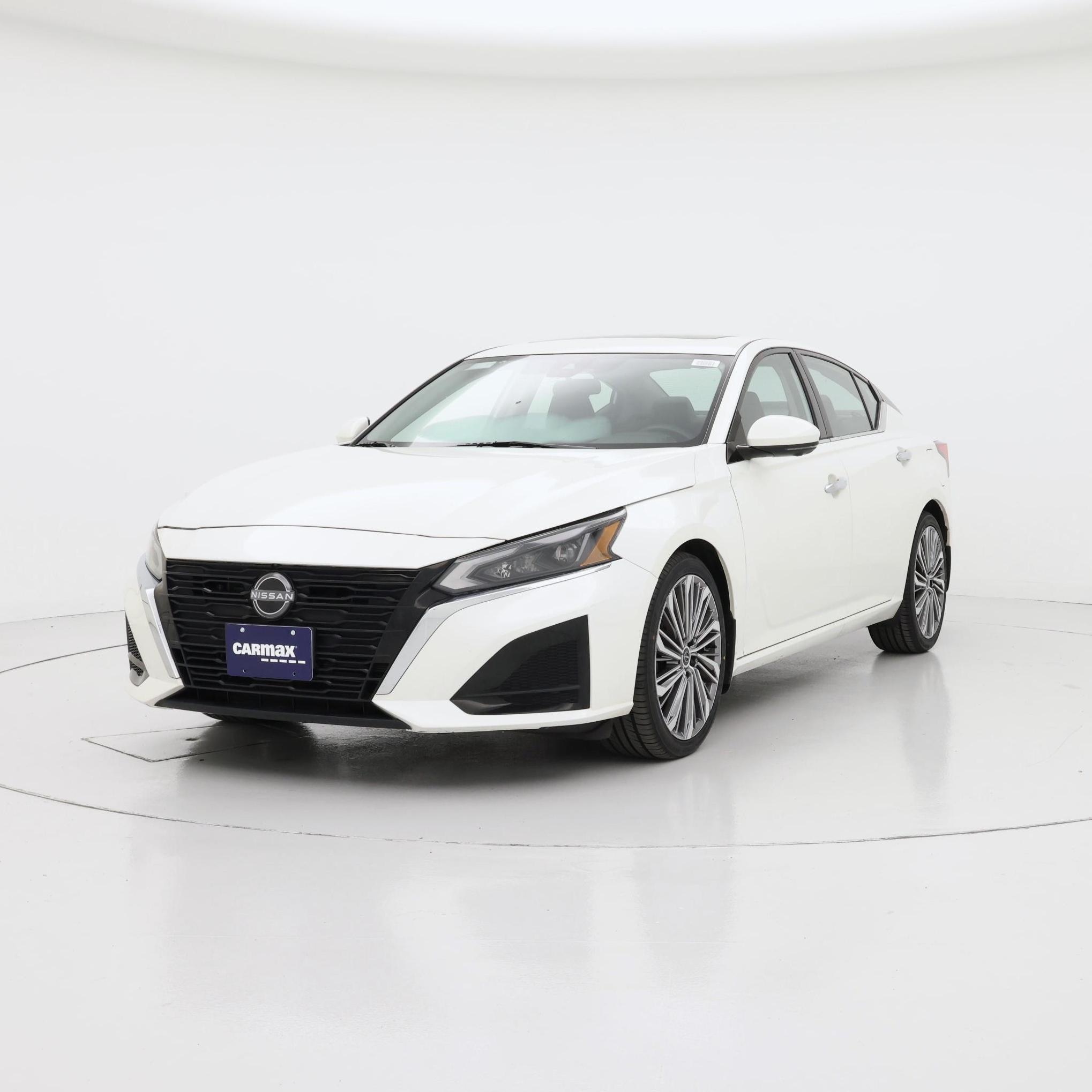 Thumbnail: 2023 Nissan Altima - 4