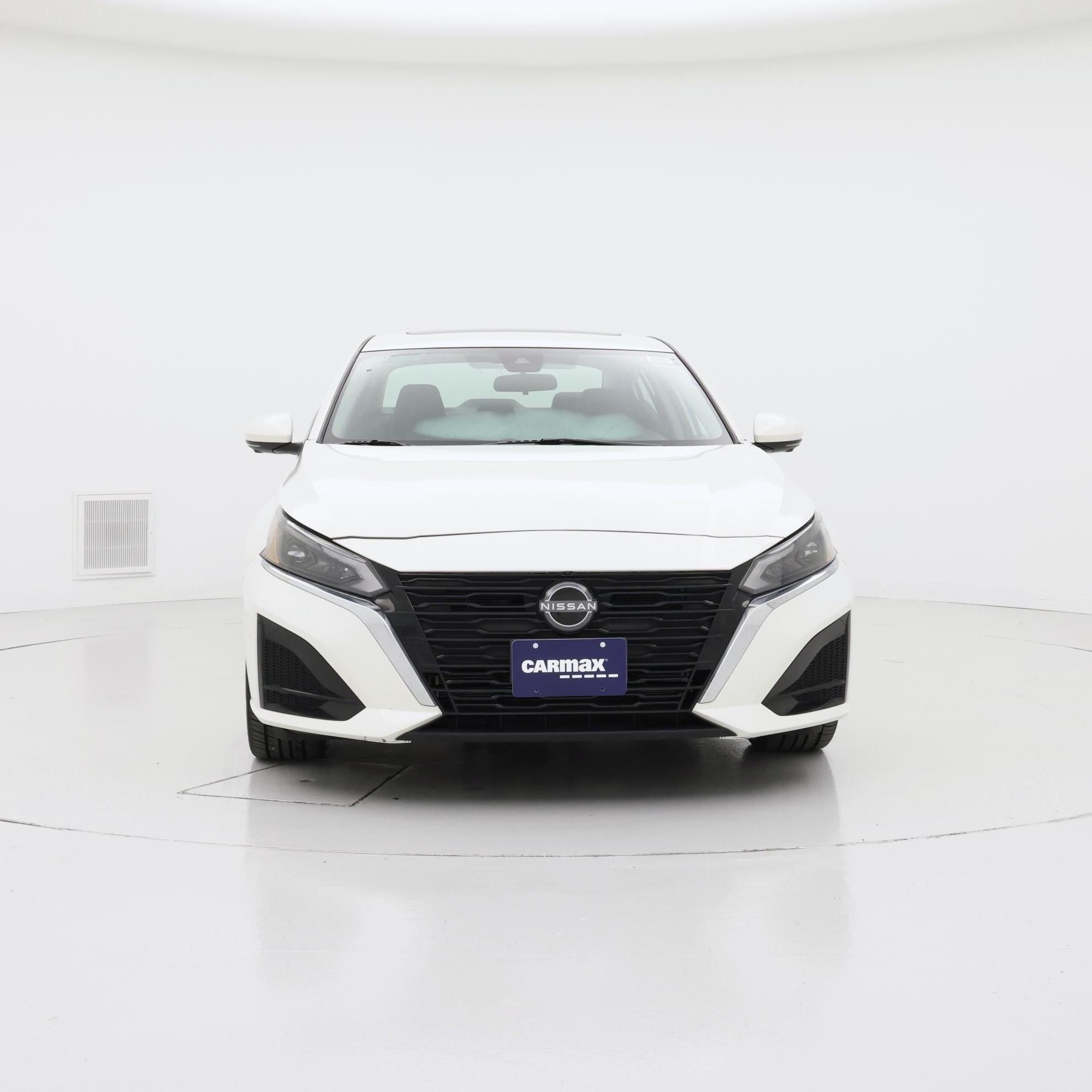 Thumbnail: 2023 Nissan Altima - 5