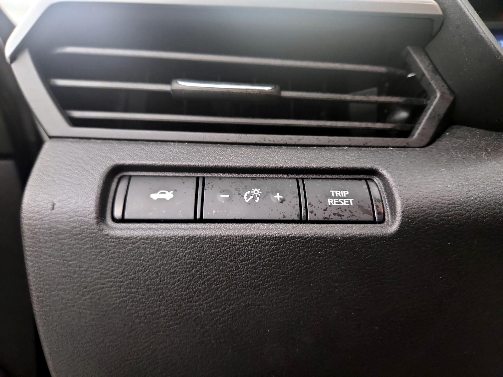 2023 Nissan Altima SR - Photo 14