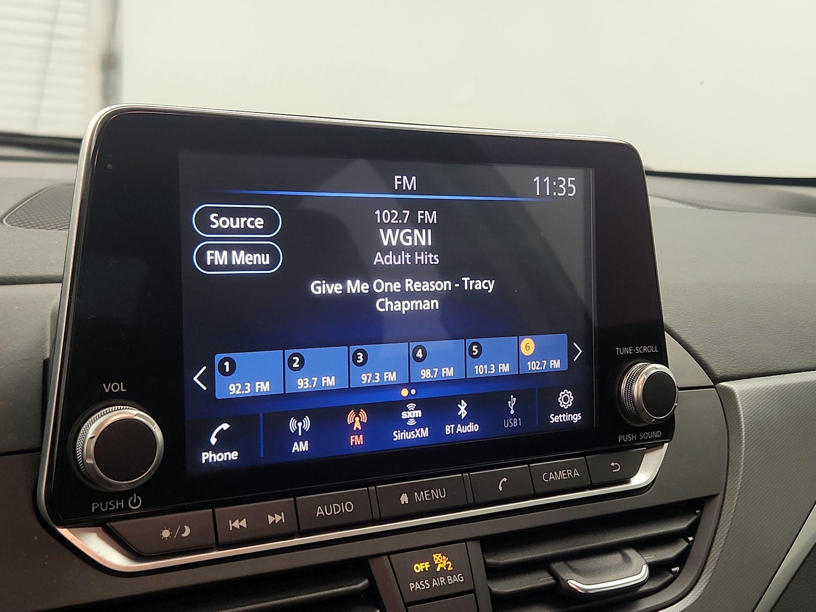2023 Nissan Altima SR - Photo 16