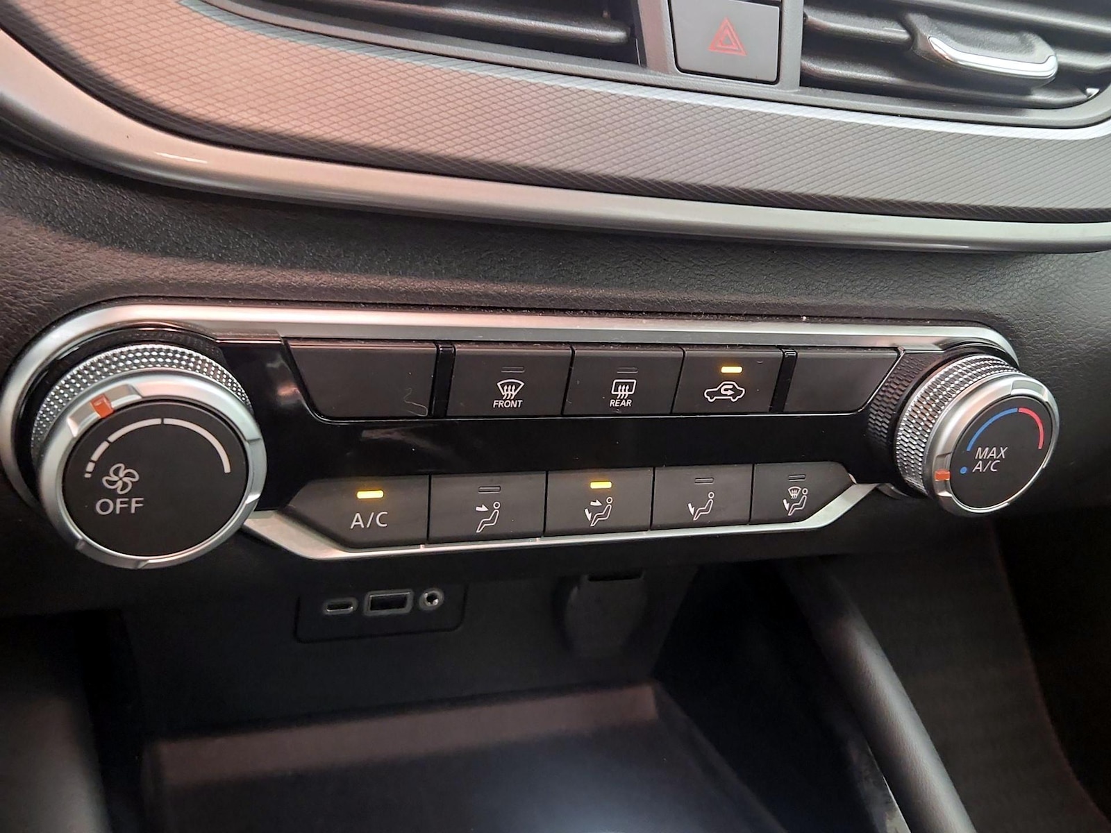 2023 Nissan Altima SR - Photo 17