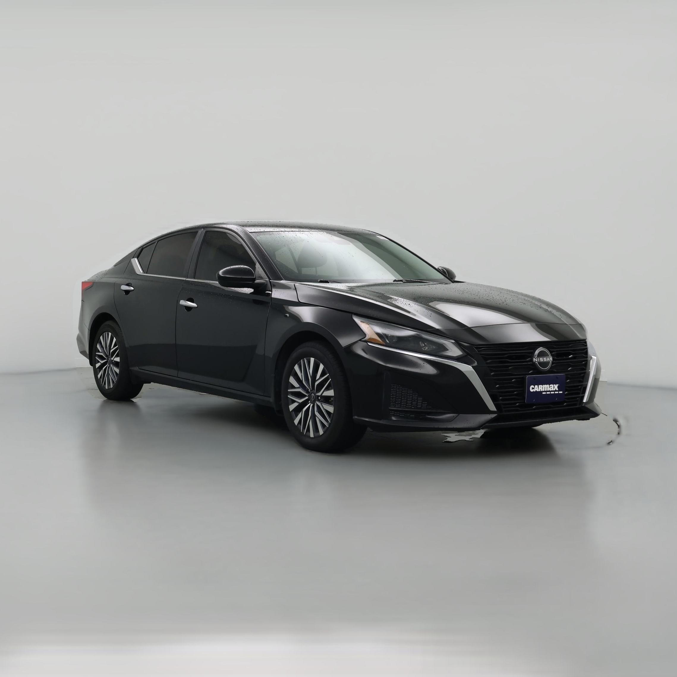 Thumbnail: 2023 Nissan Altima - 1