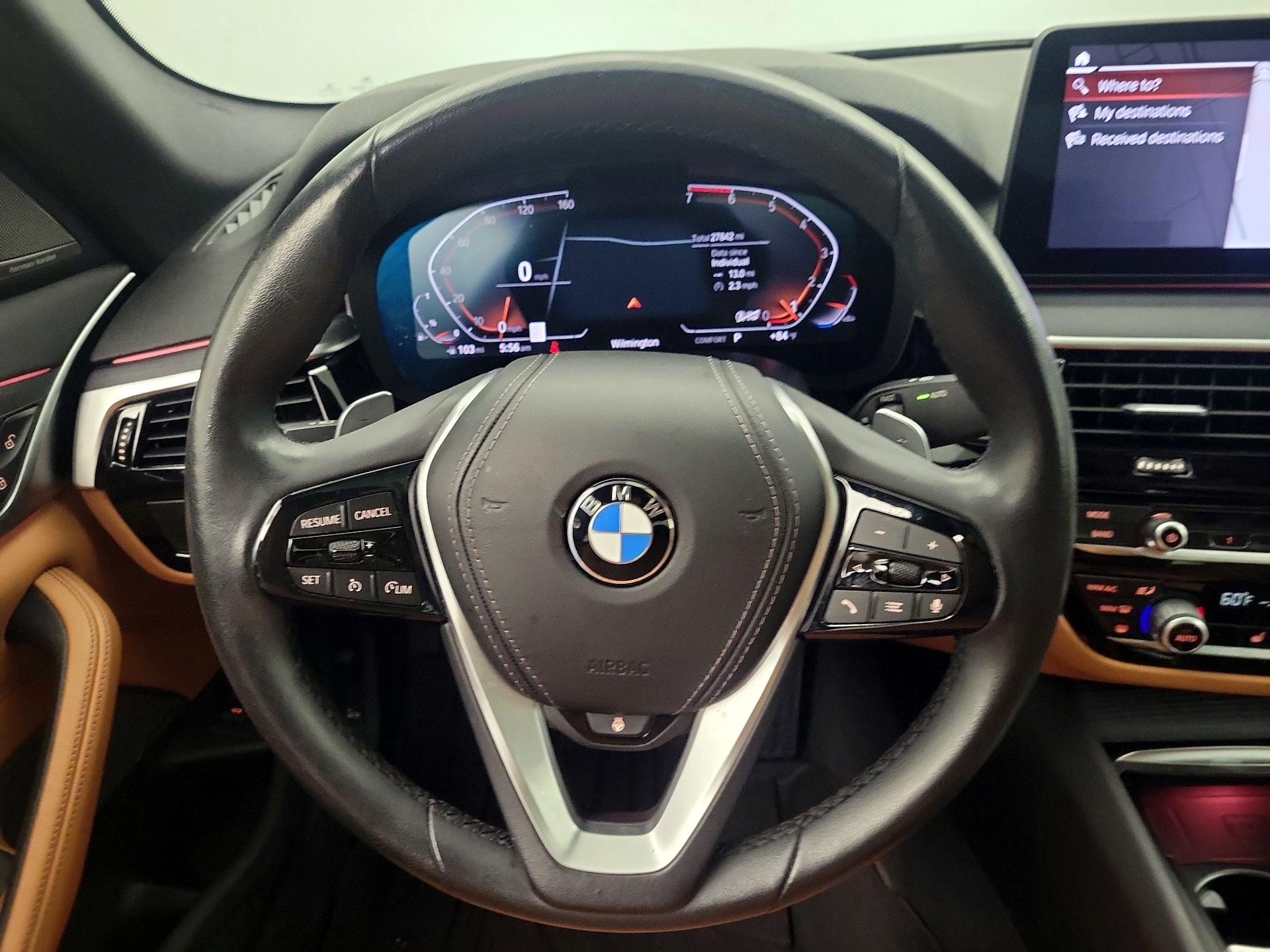 Thumbnail: 2023 BMW 5 Series - 10