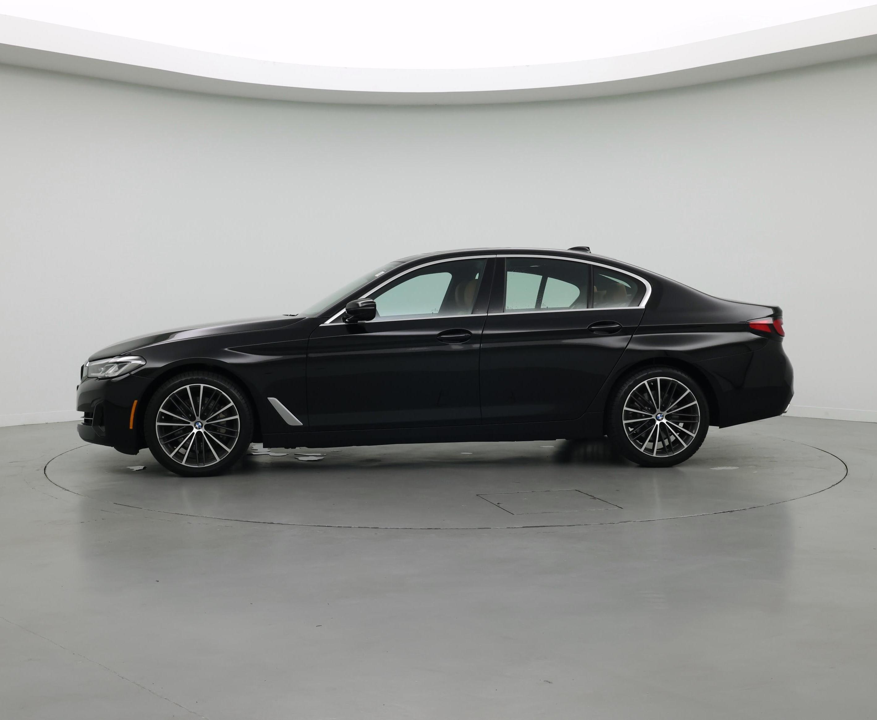 Thumbnail: 2023 BMW 5 Series - 3