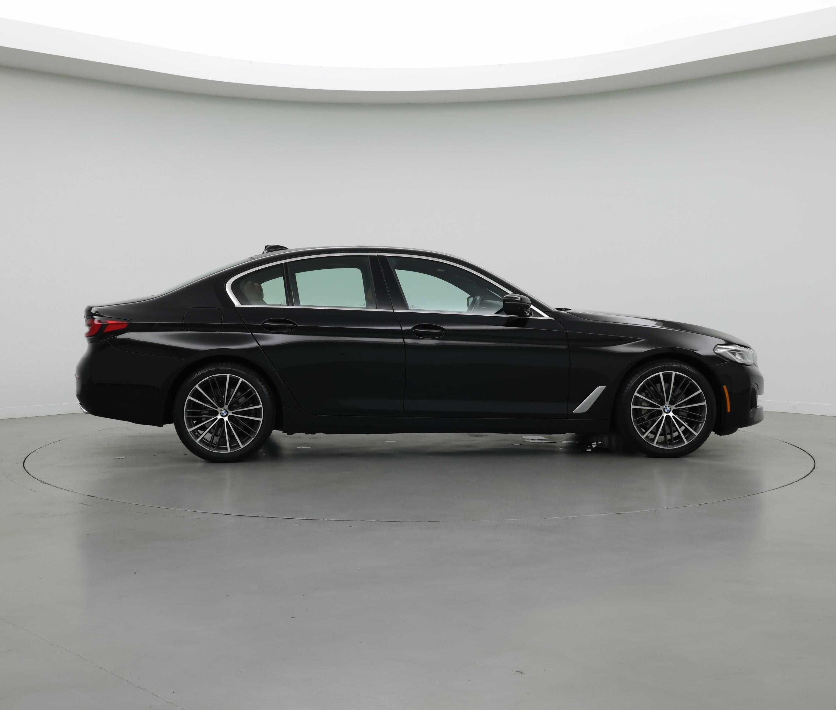 Thumbnail: 2023 BMW 5 Series - 7