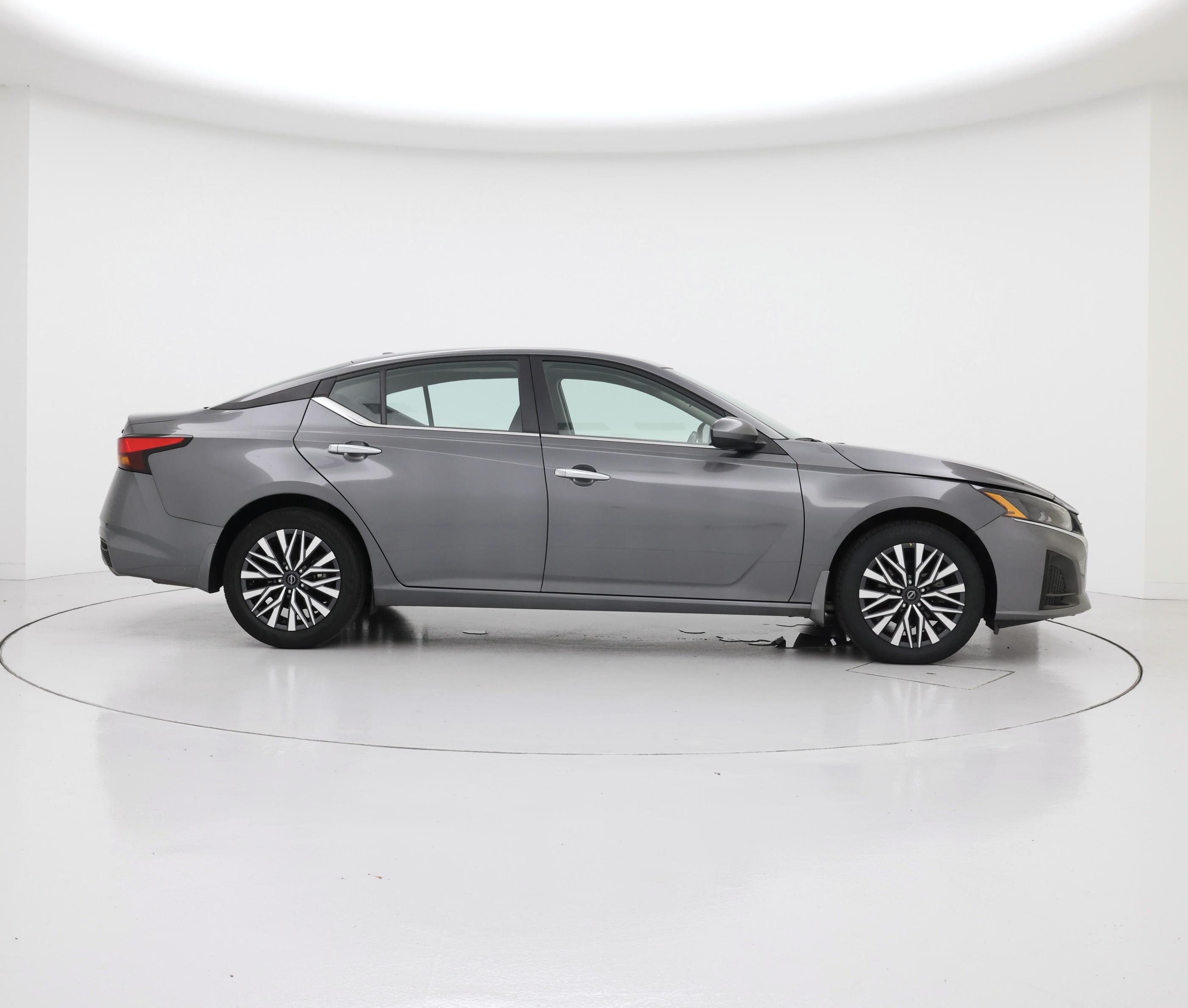 Thumbnail: 2024 Nissan Altima - 7