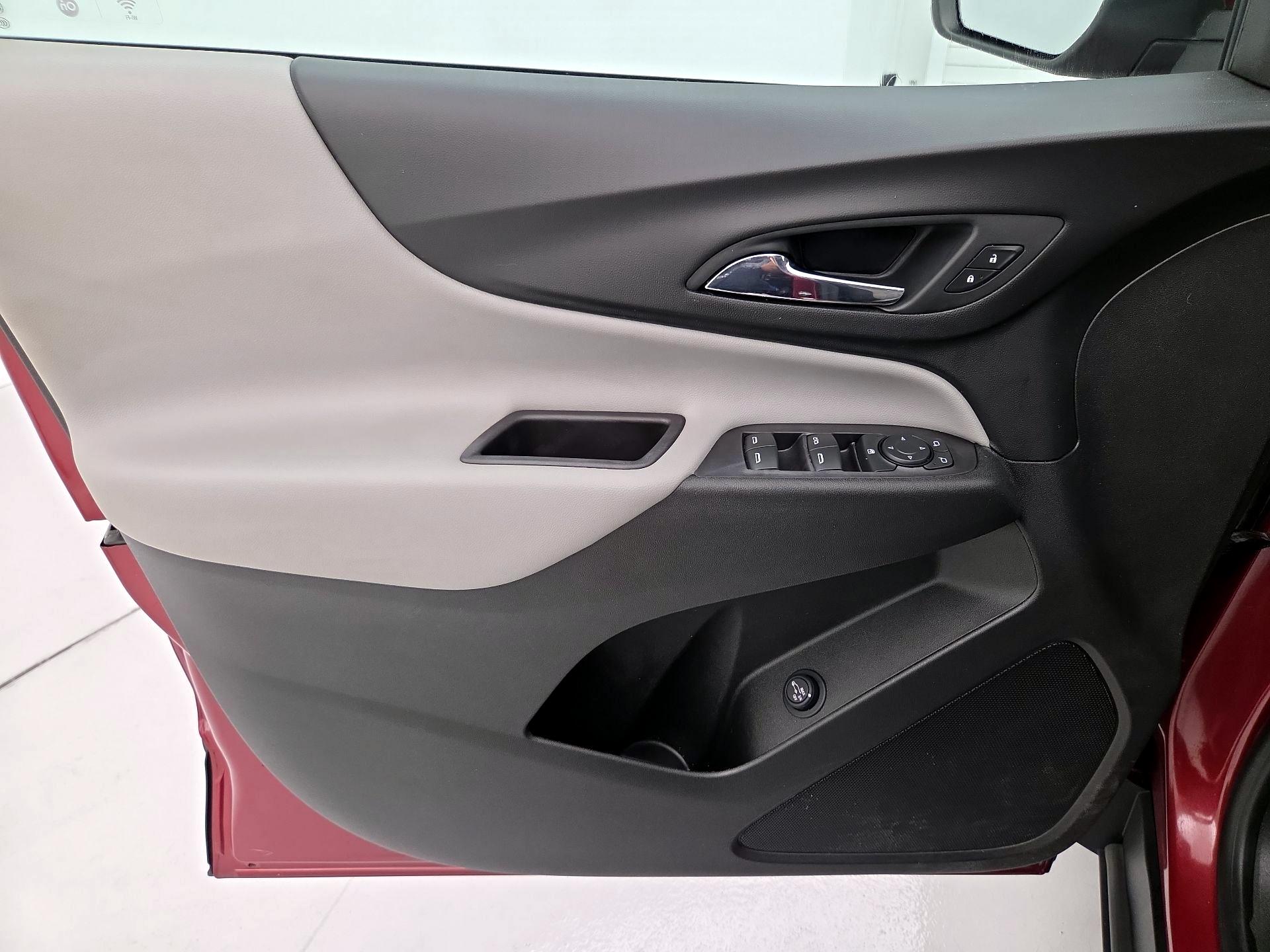 Thumbnail: 2021 Chevrolet Equinox - 12