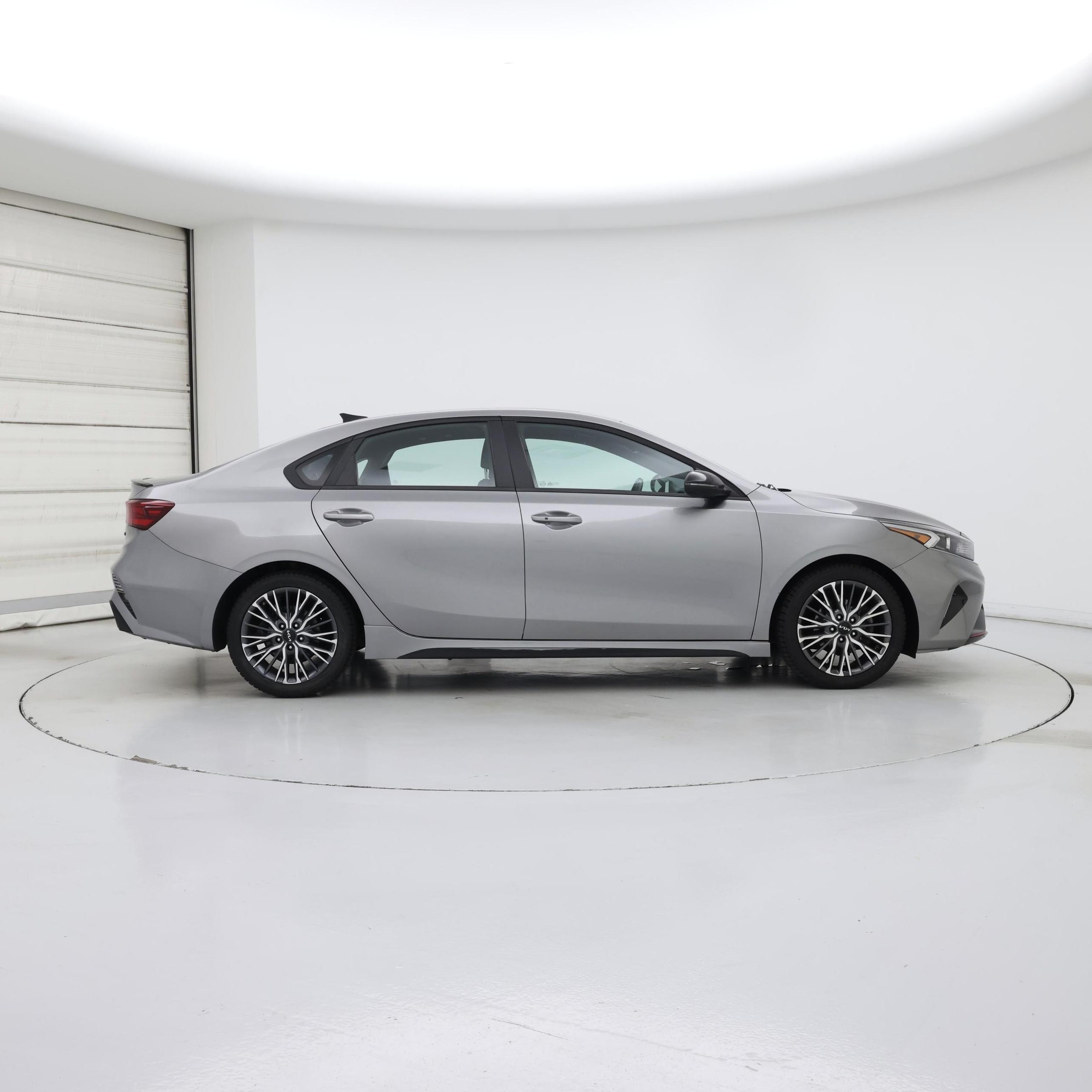 Thumbnail: 2024 Kia Forte - 7