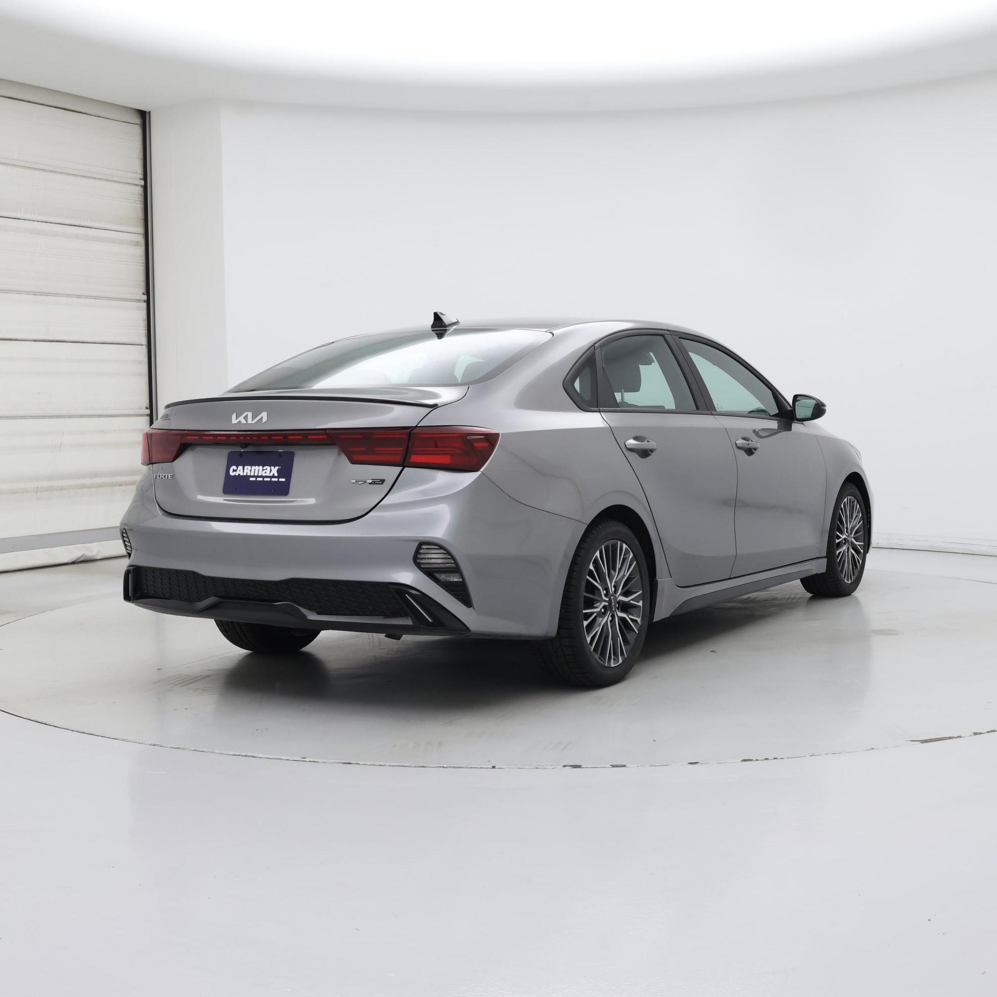 Thumbnail: 2024 Kia Forte - 8