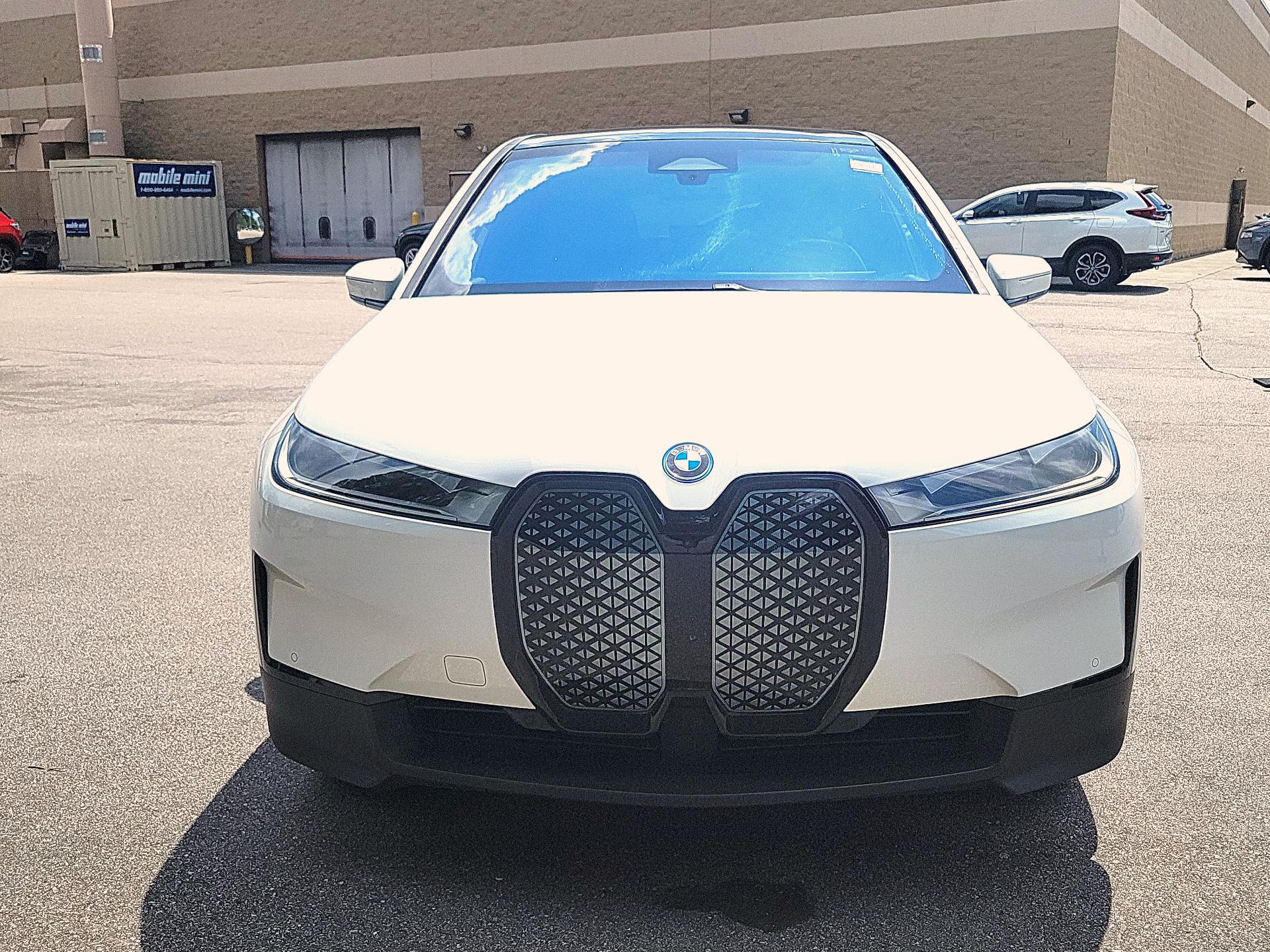 Thumbnail: 2024 BMW iX - 2