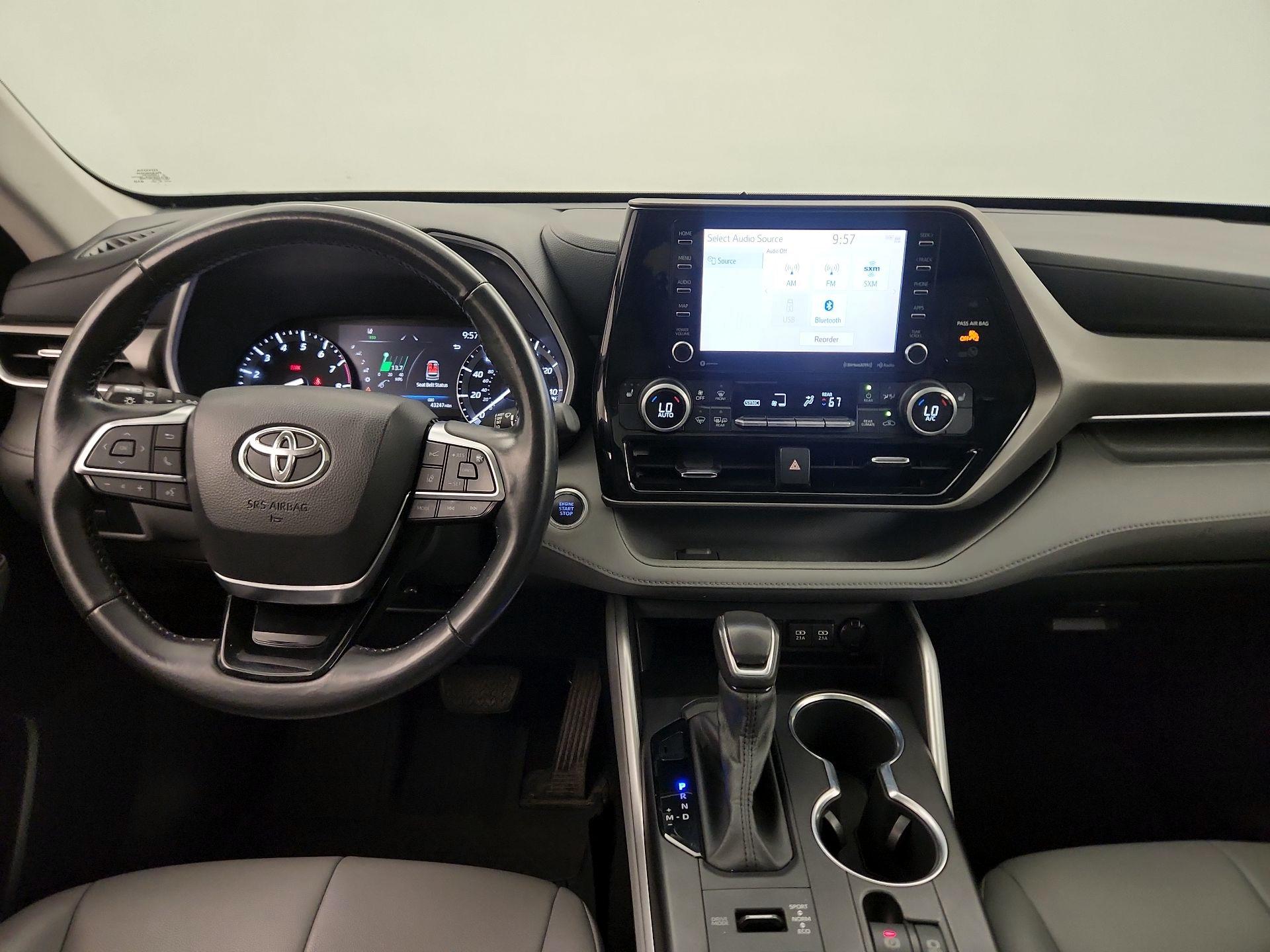 Thumbnail: 2021 Toyota Highlander - 9