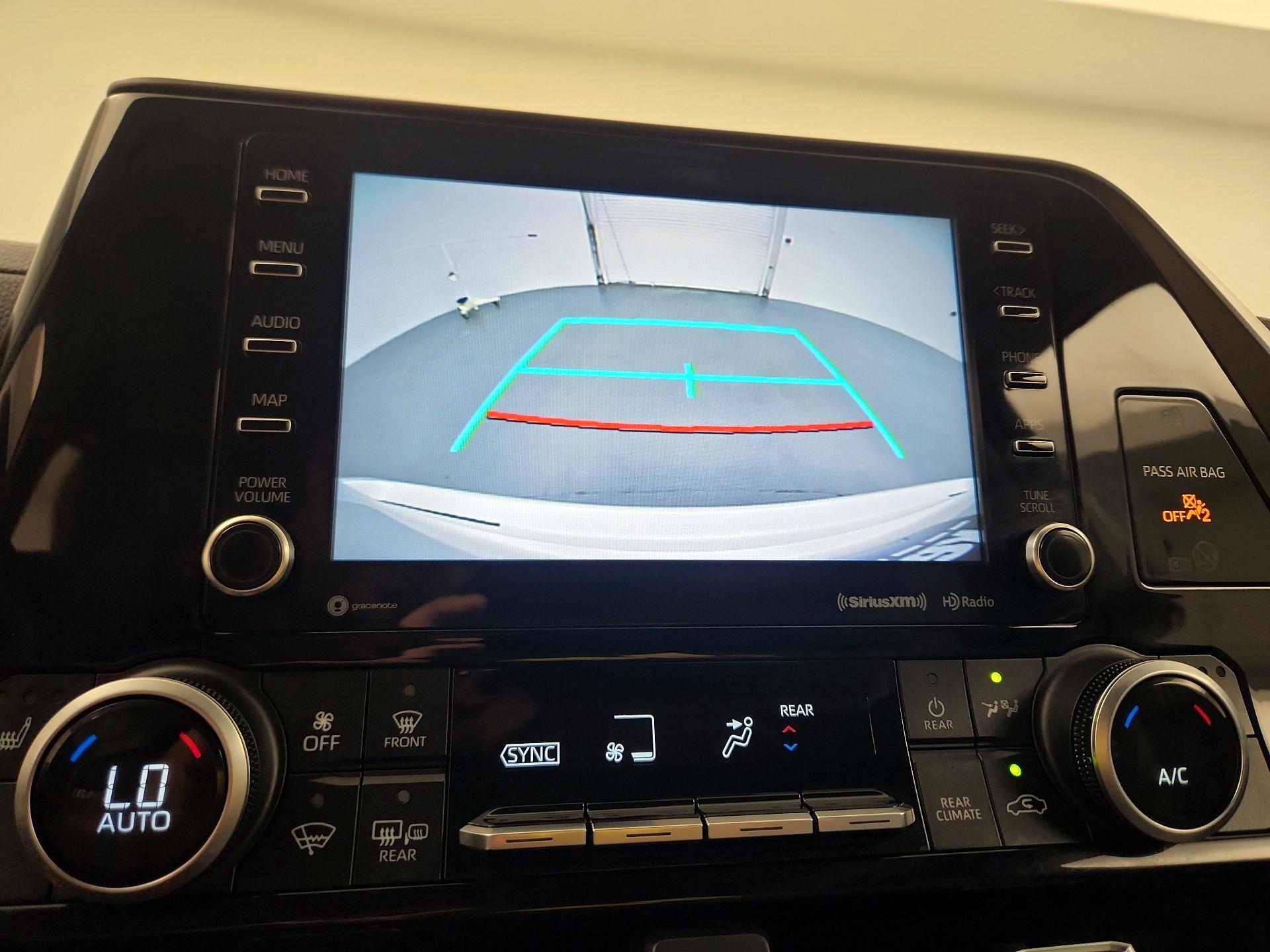 Thumbnail: 2021 Toyota Highlander - 14