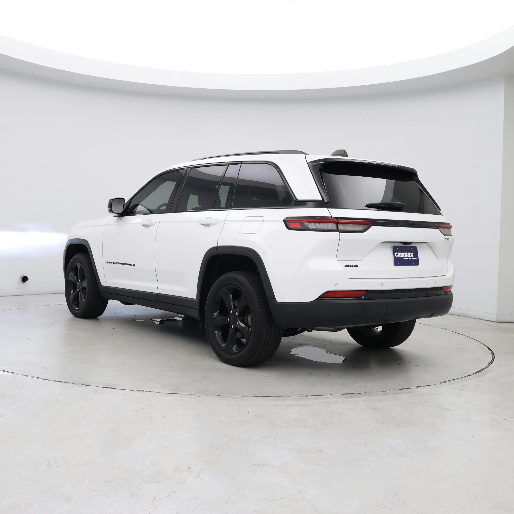 Thumbnail: 2023 Jeep Grand Cherokee - 2