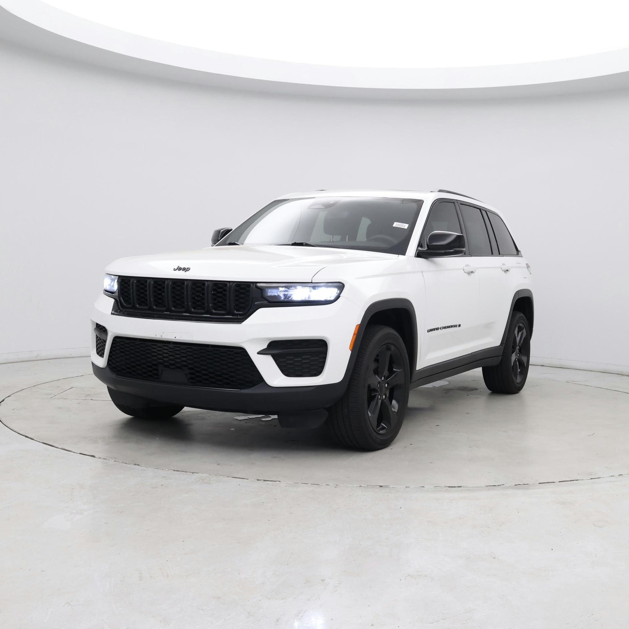 Thumbnail: 2023 Jeep Grand Cherokee - 4