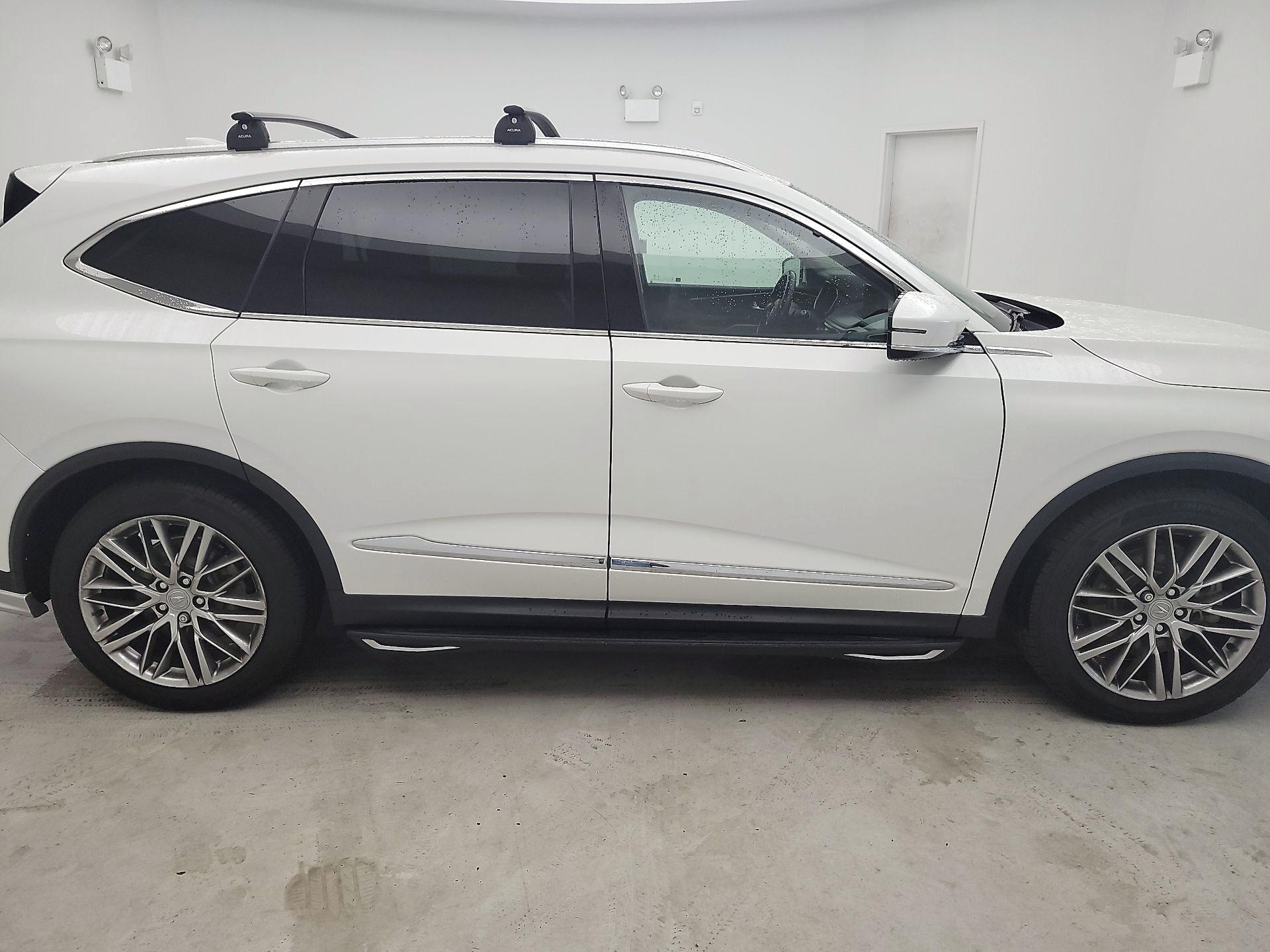 Thumbnail: 2022 Acura MDX - 4