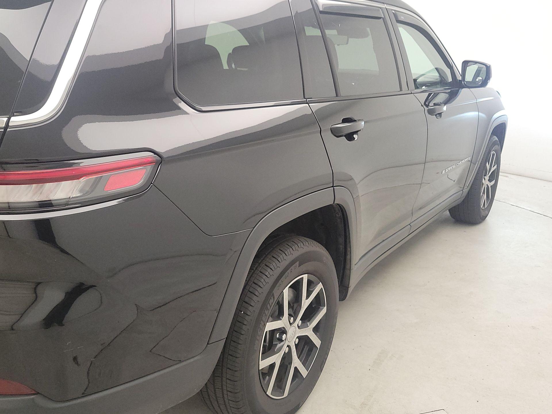 Thumbnail: 2023 Jeep Grand Cherokee L - 5