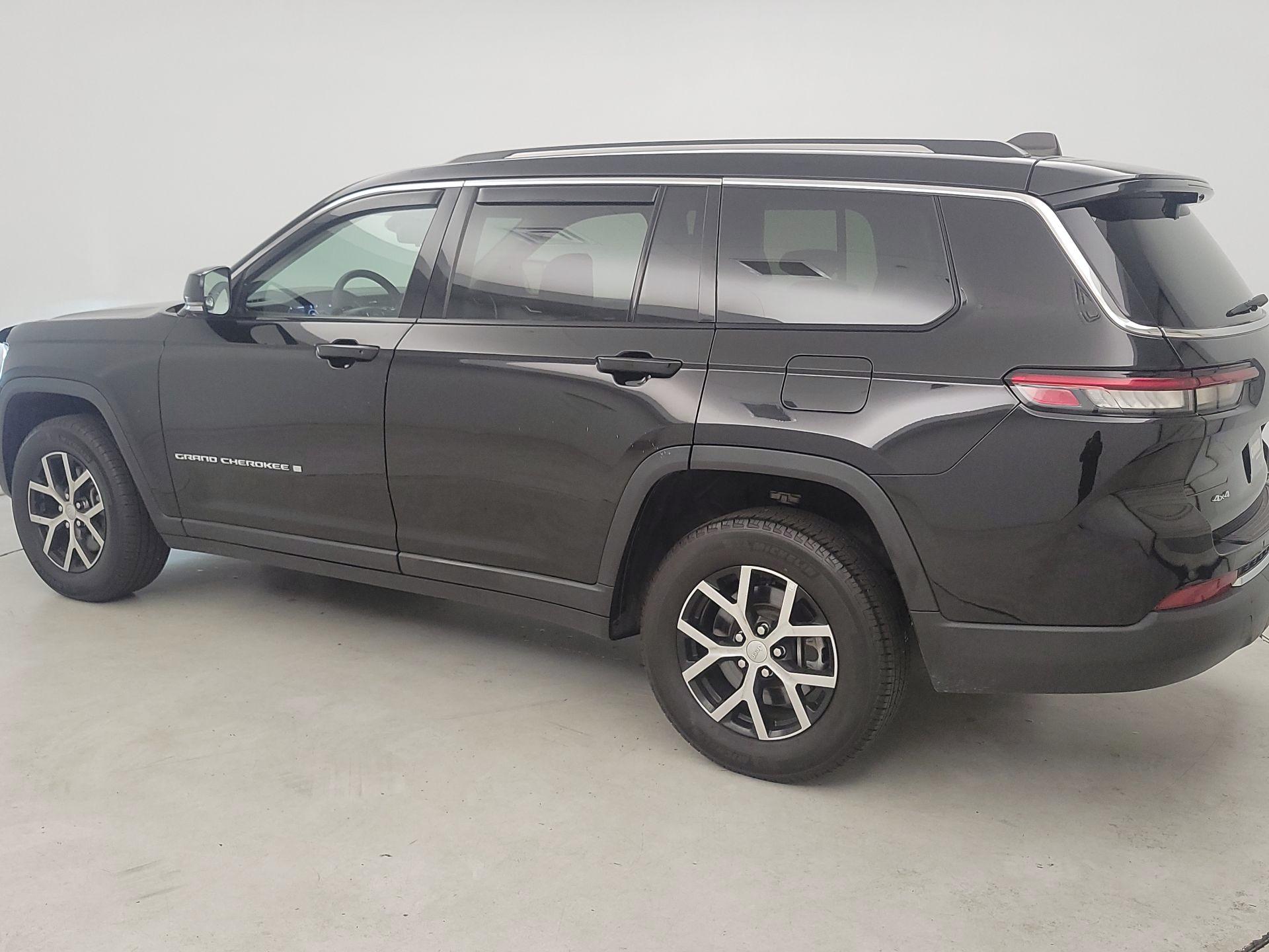 Thumbnail: 2023 Jeep Grand Cherokee L - 7