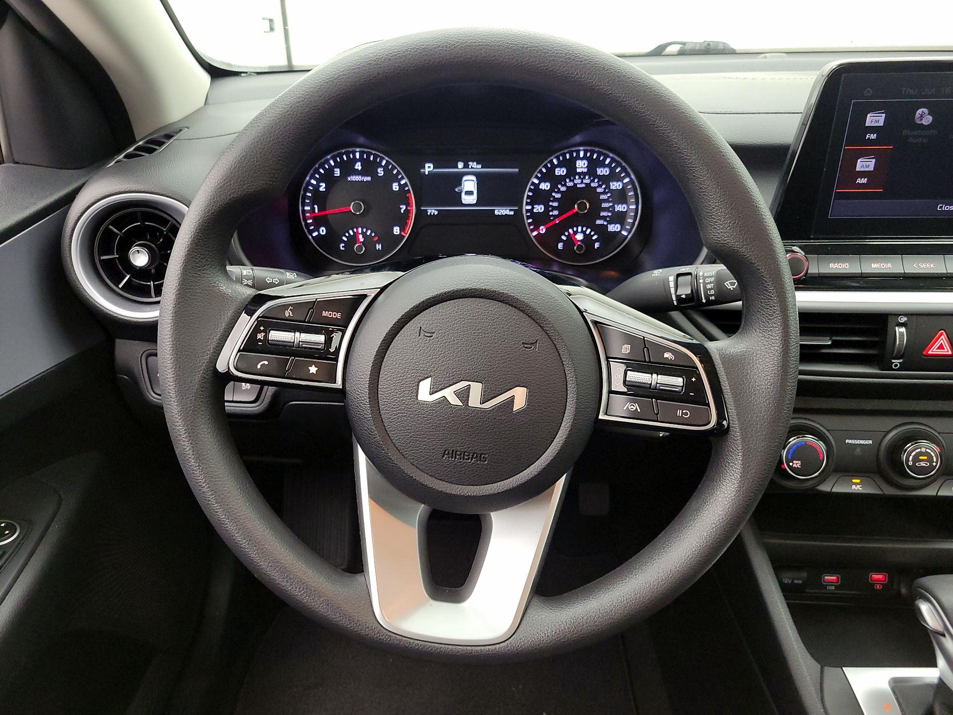 Thumbnail: 2024 Kia Forte - 10