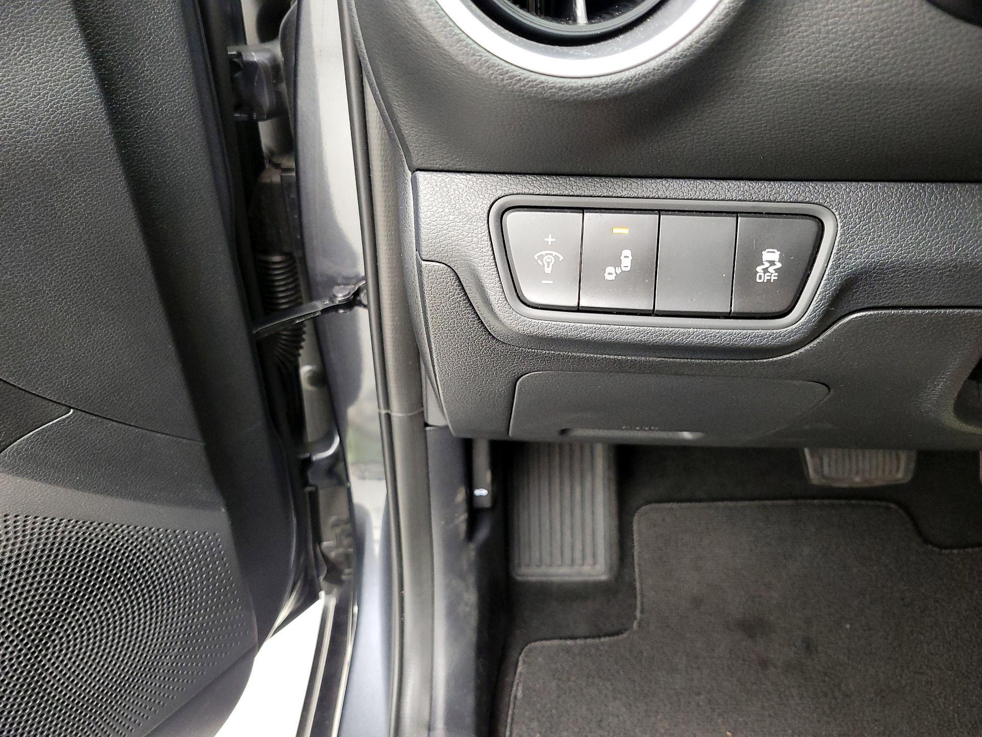 Thumbnail: 2024 Kia Forte - 13