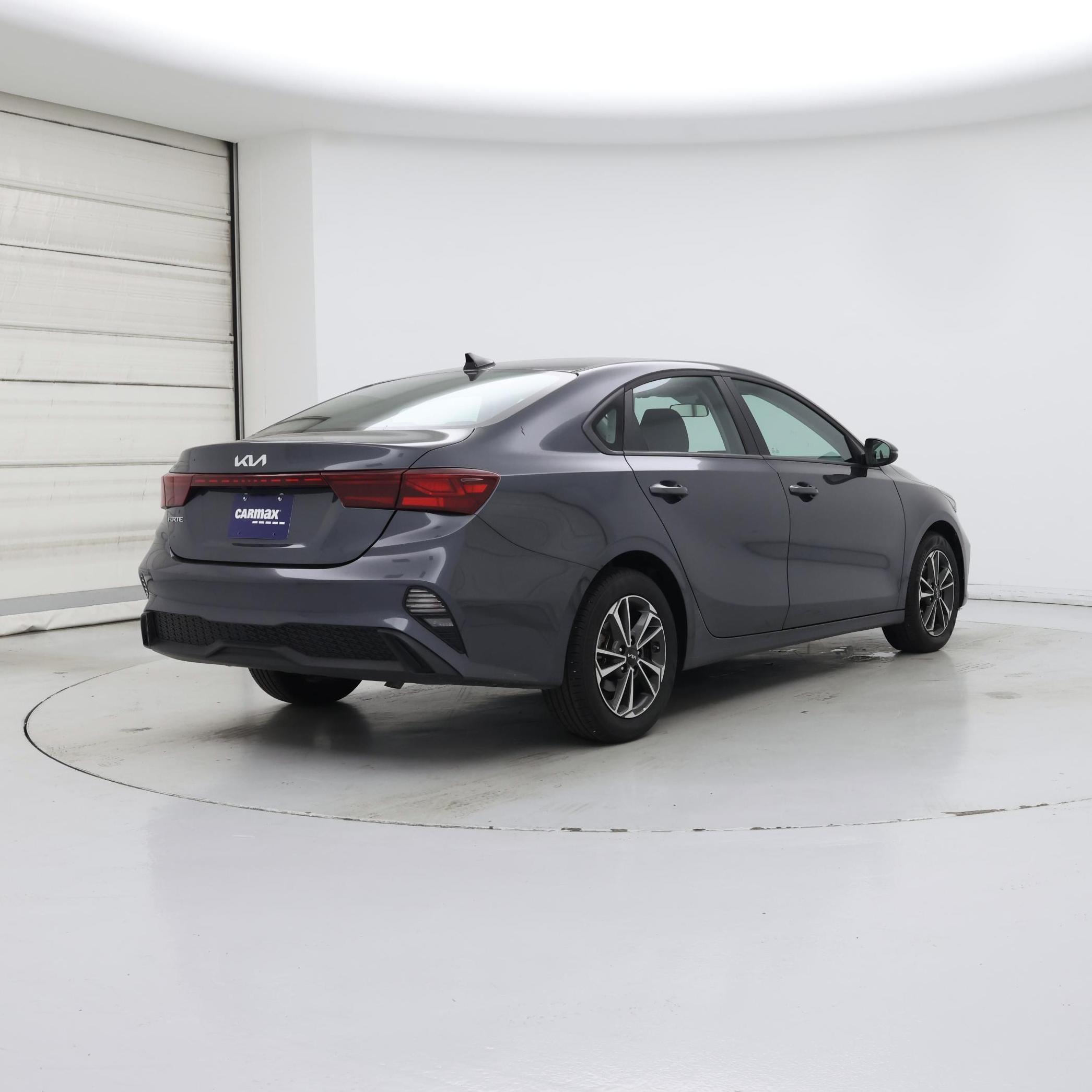 Thumbnail: 2024 Kia Forte - 8