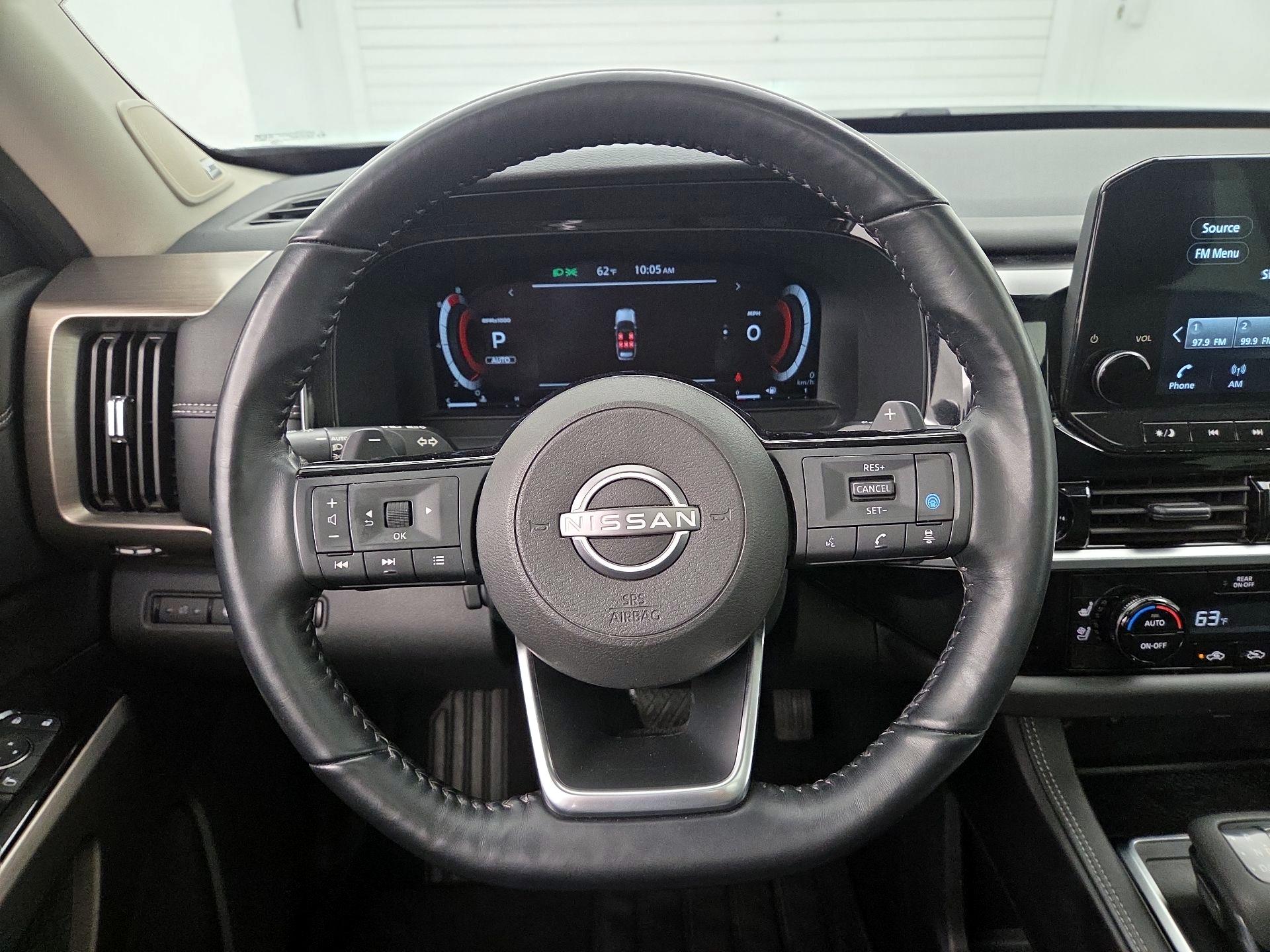 Thumbnail: 2023 Nissan Pathfinder - 10