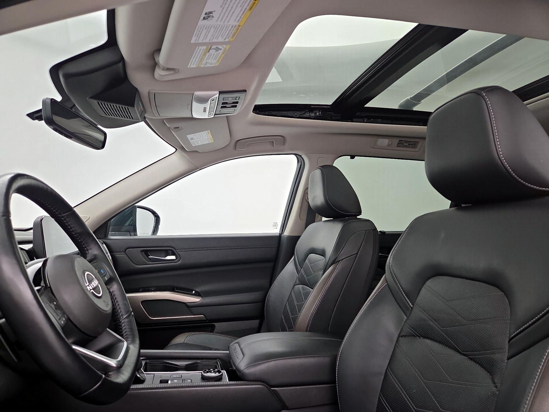 Thumbnail: 2023 Nissan Pathfinder - 20