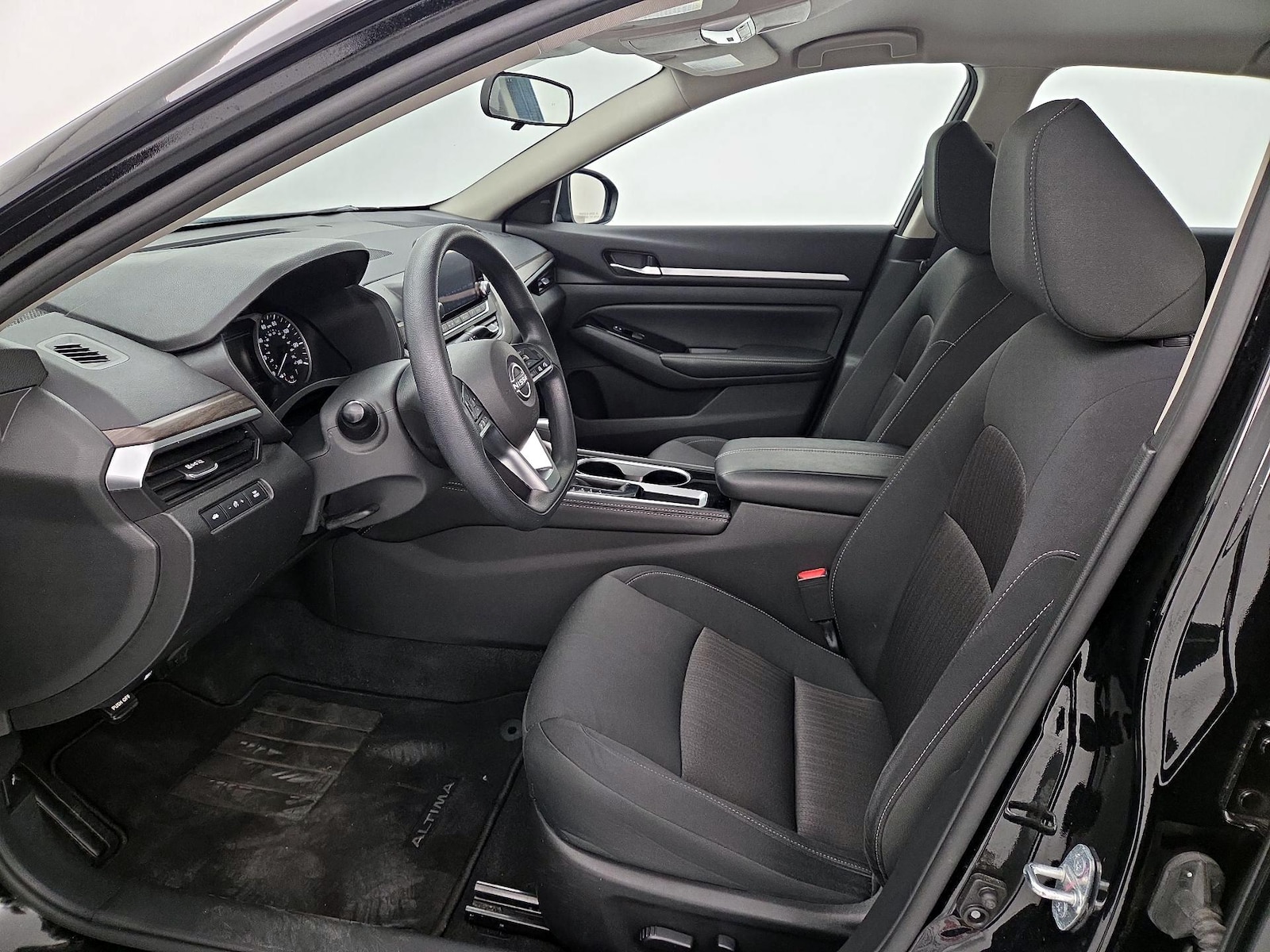 2023 Nissan Altima SV - Photo 12