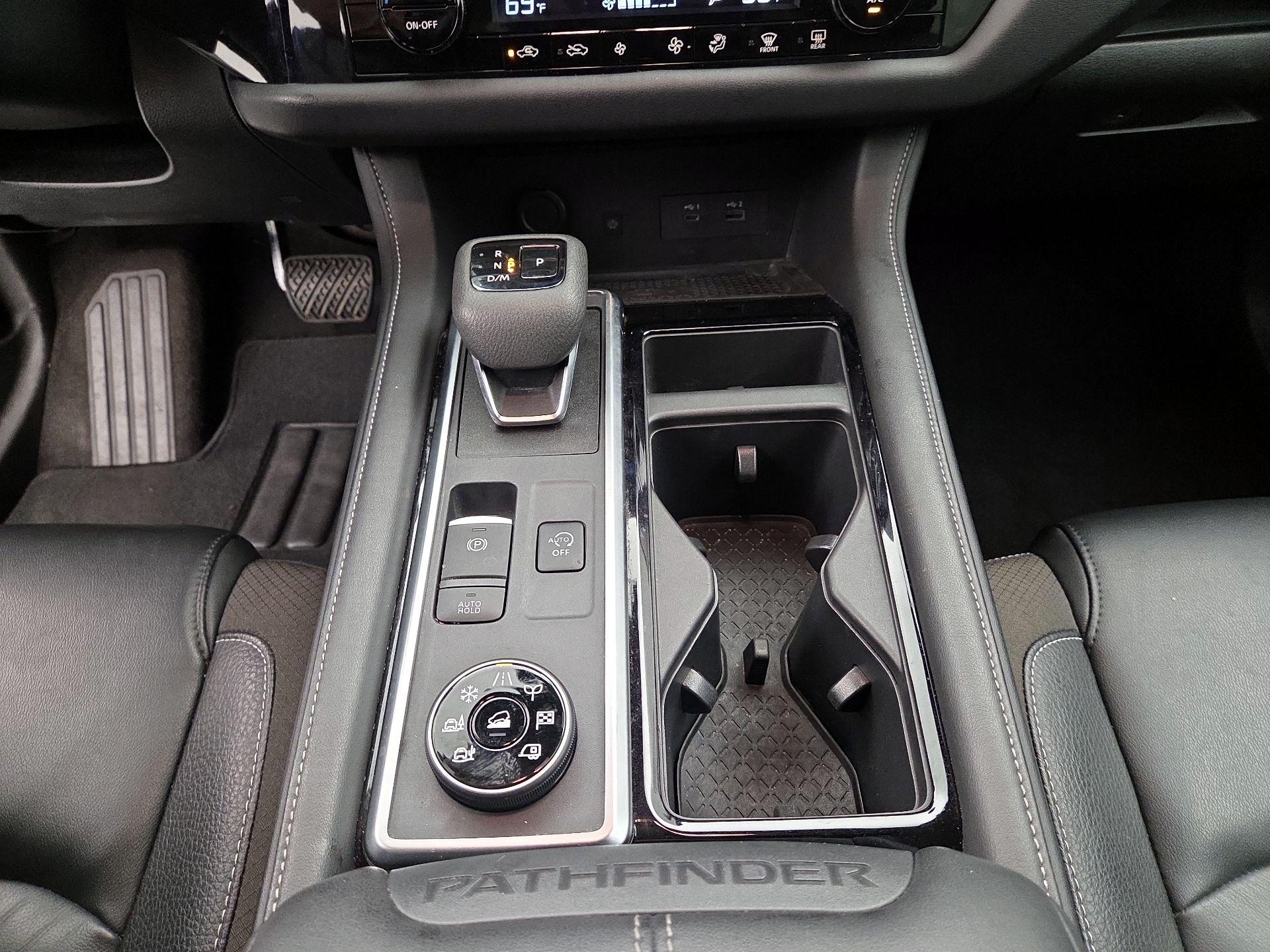 Thumbnail: 2024 Nissan Pathfinder - 18