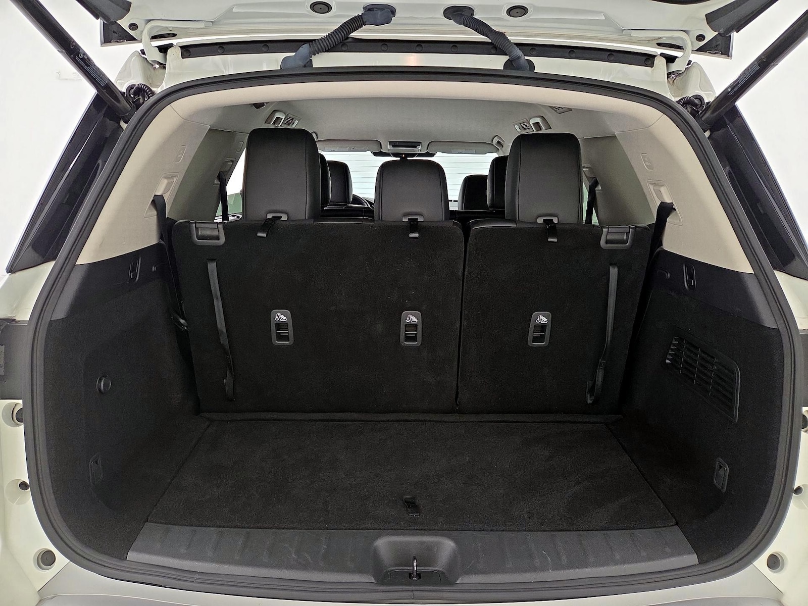 2024 Nissan Pathfinder SL - Photo 23