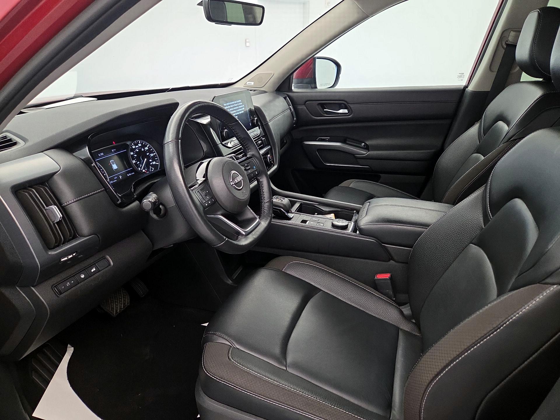 Thumbnail: 2023 Nissan Pathfinder - 11