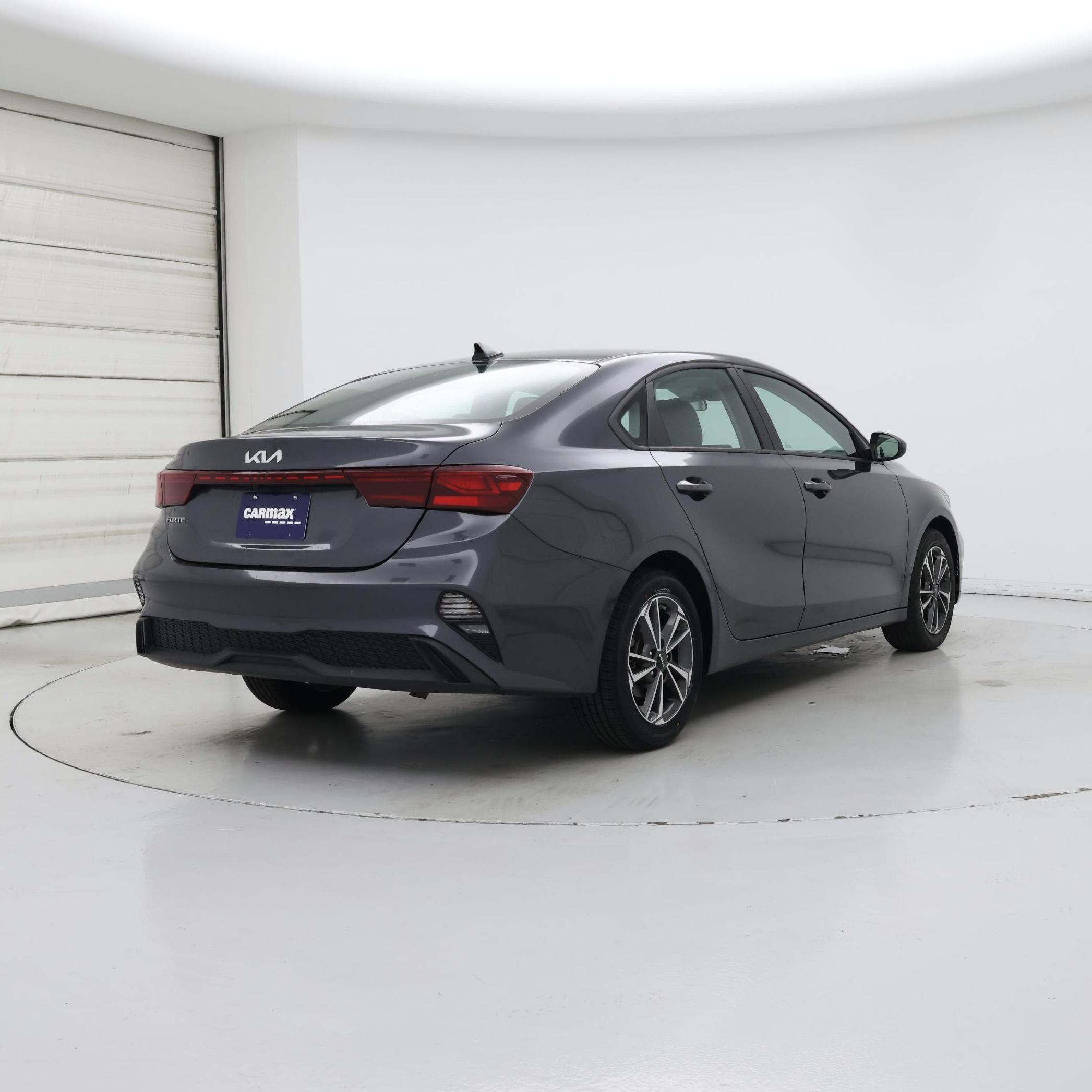 Thumbnail: 2024 Kia Forte - 8