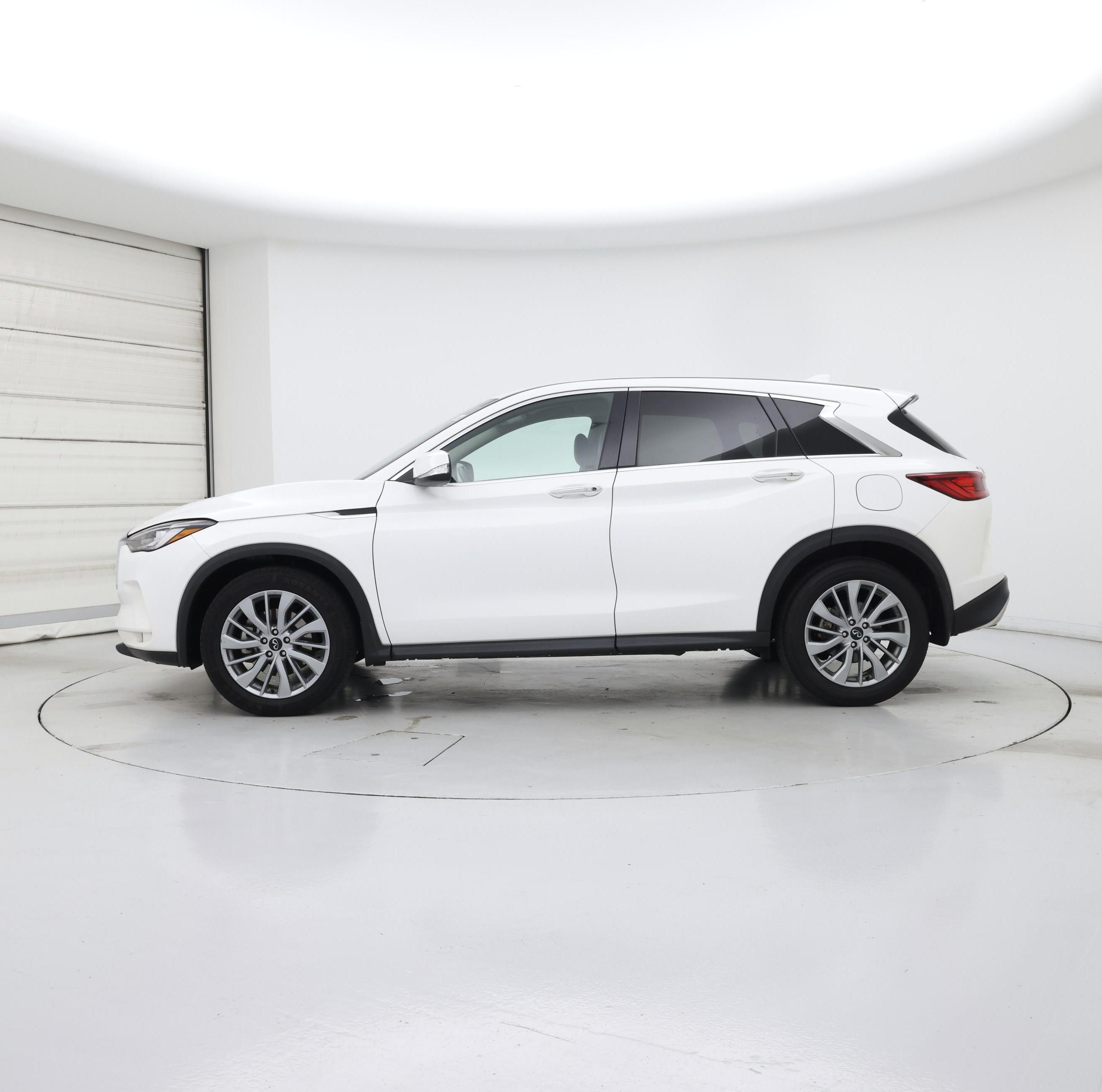 Thumbnail: 2023 INFINITI QX50 - 3