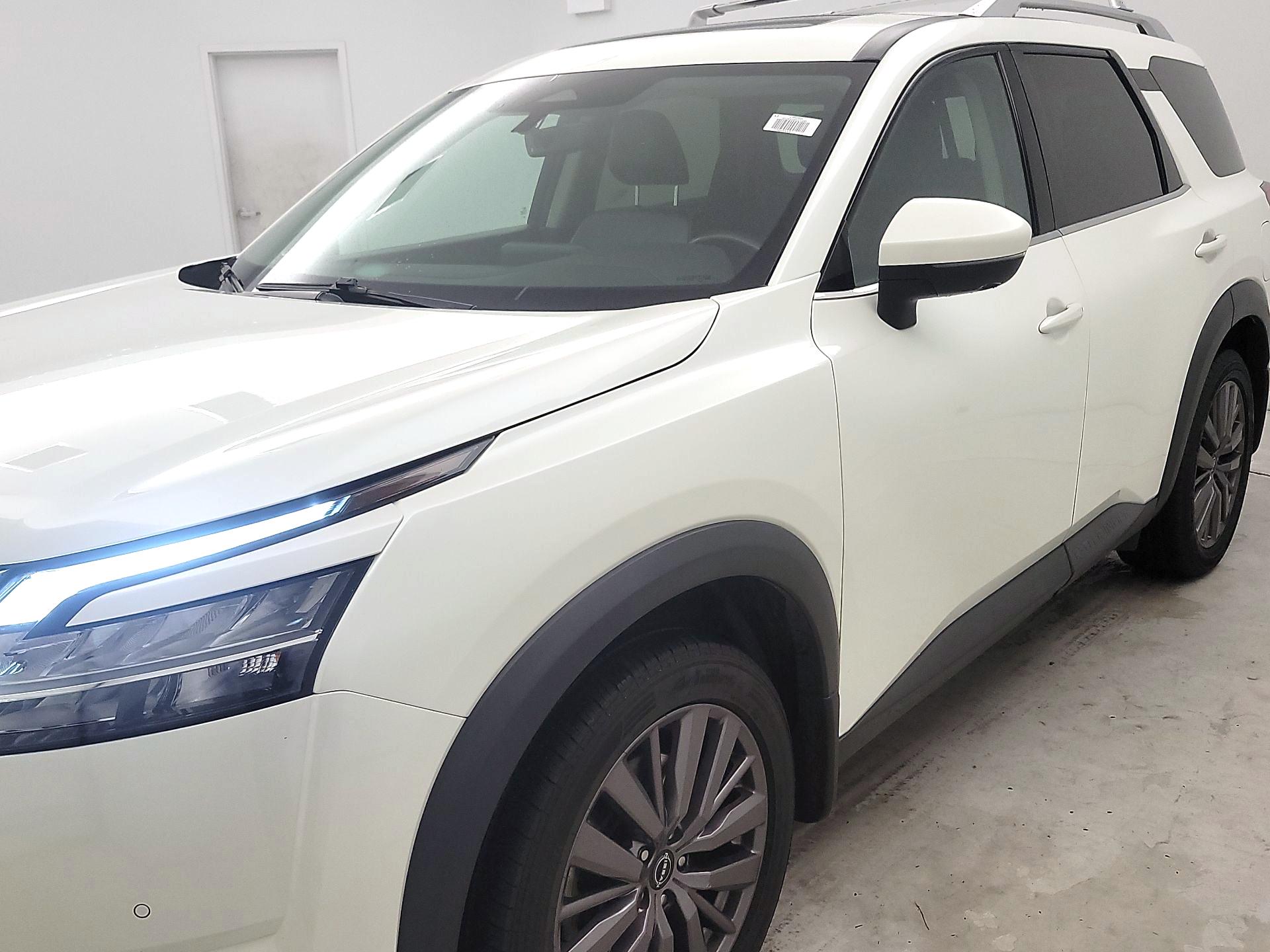 Thumbnail: 2023 Nissan Pathfinder - 3