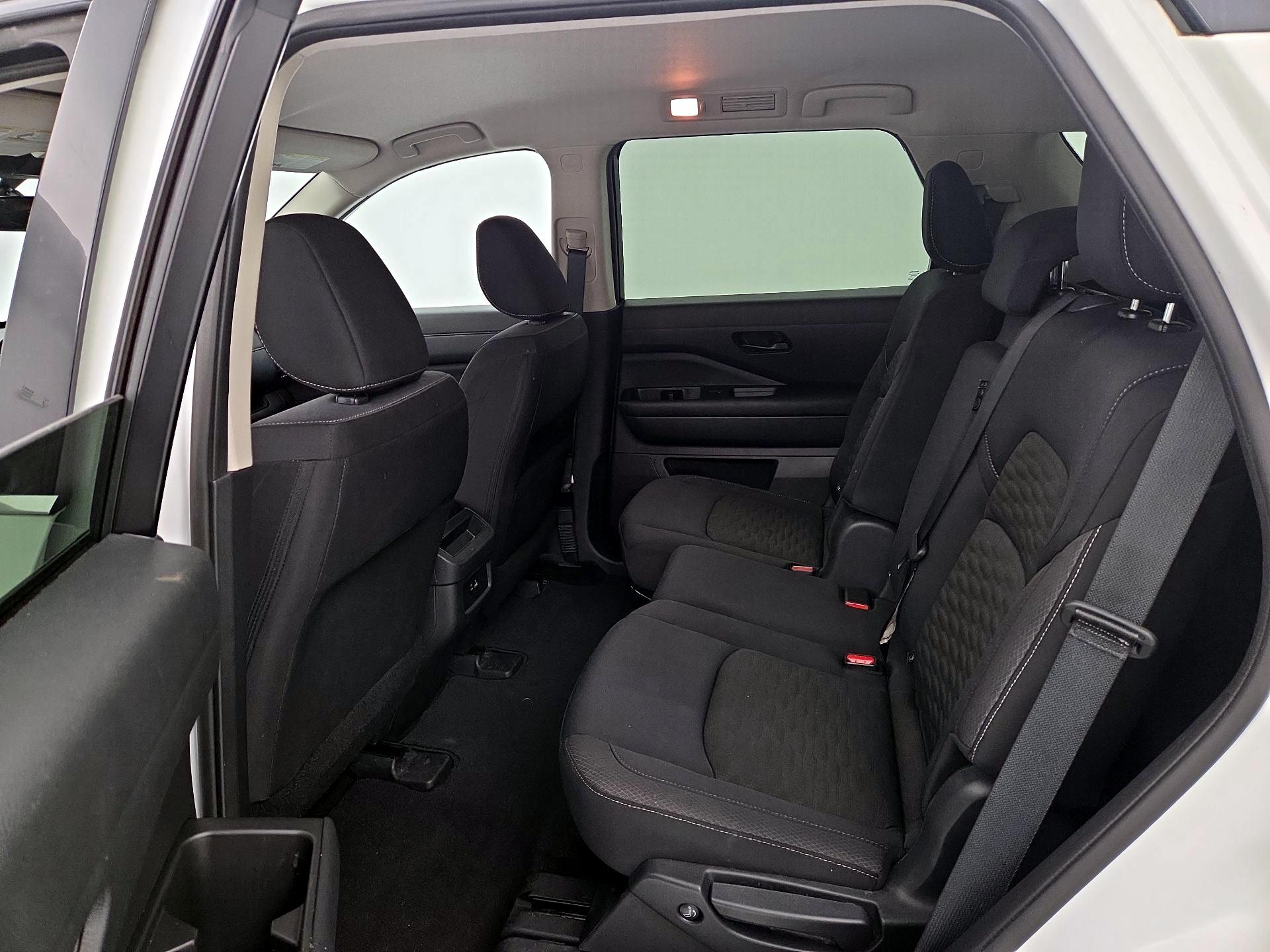 Thumbnail: 2024 Nissan Pathfinder - 19