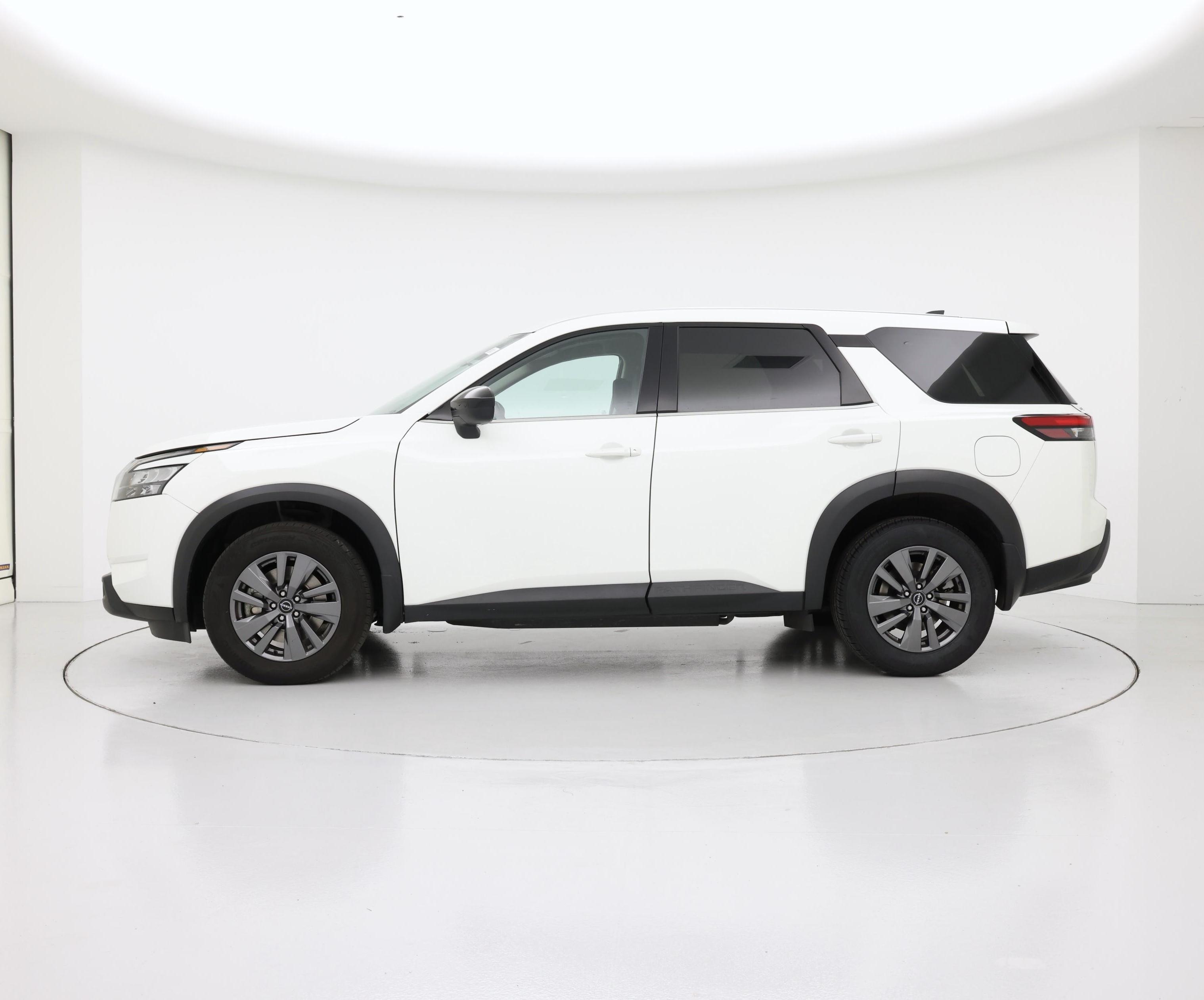 Thumbnail: 2024 Nissan Pathfinder - 3