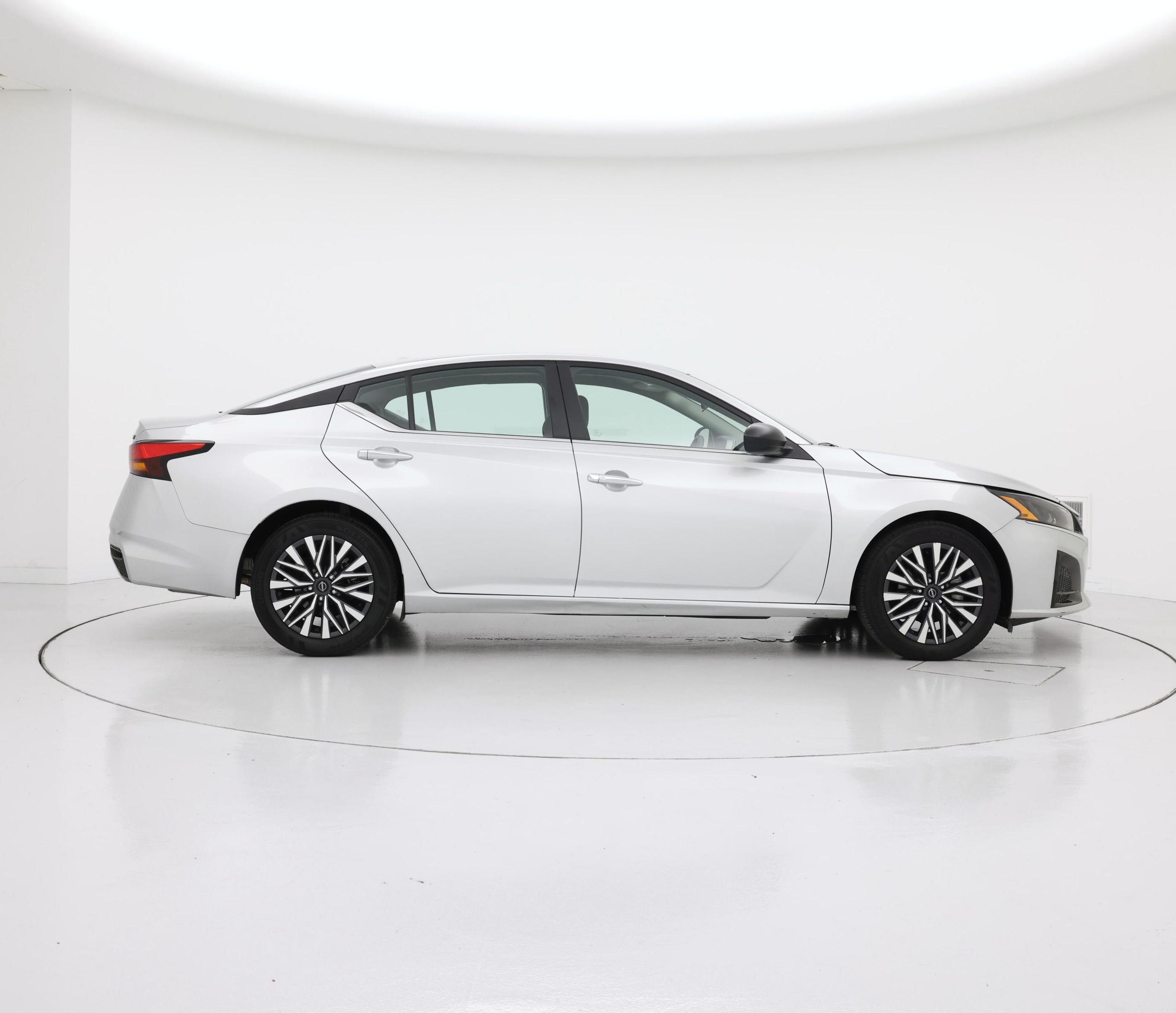 Thumbnail: 2024 Nissan Altima - 7
